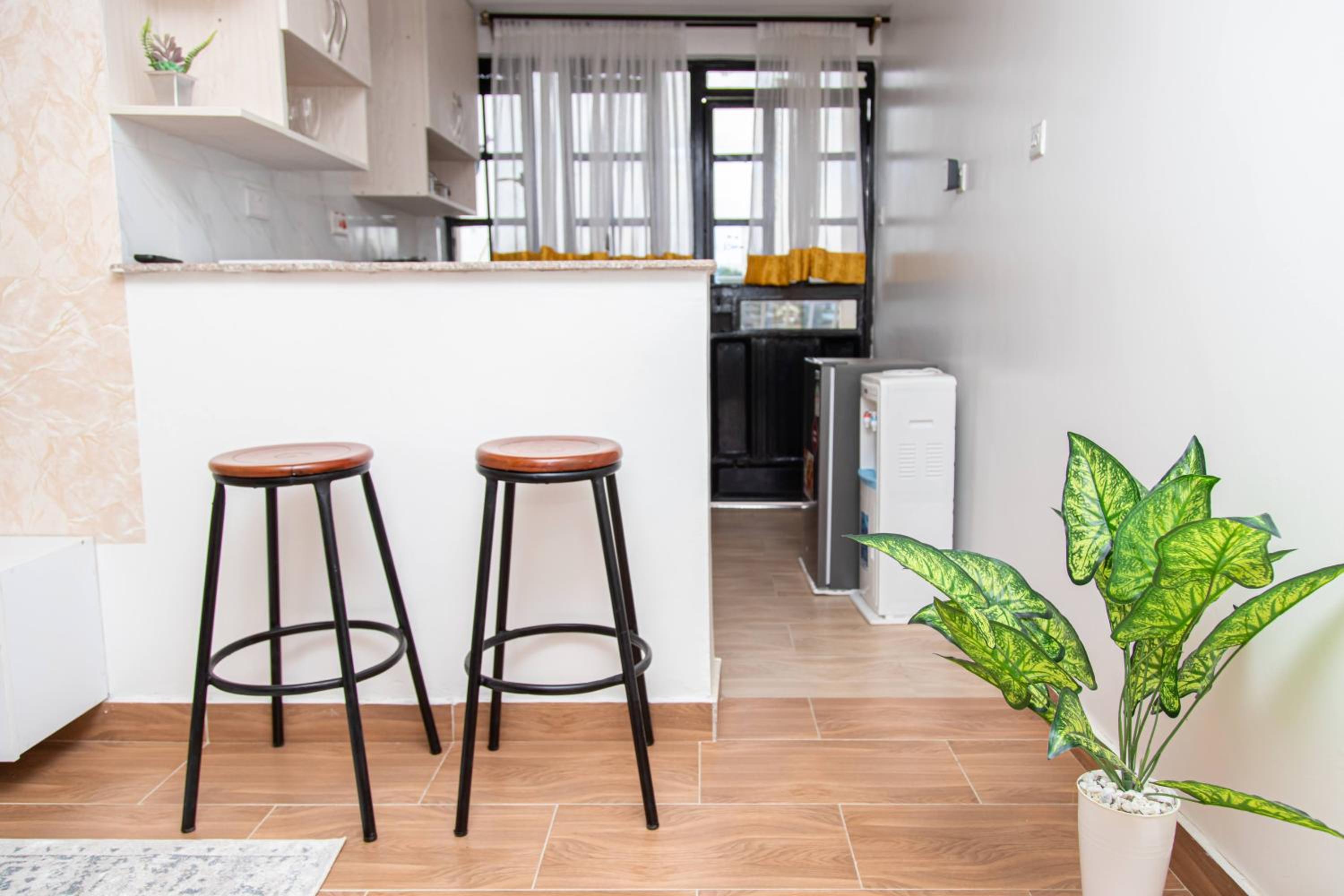 CynRose Suites