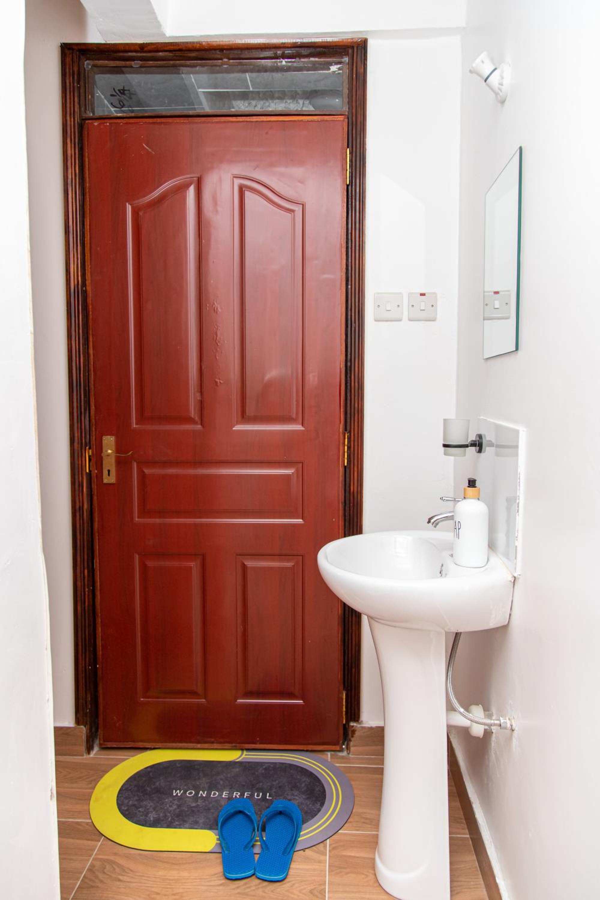 CynRose Suites