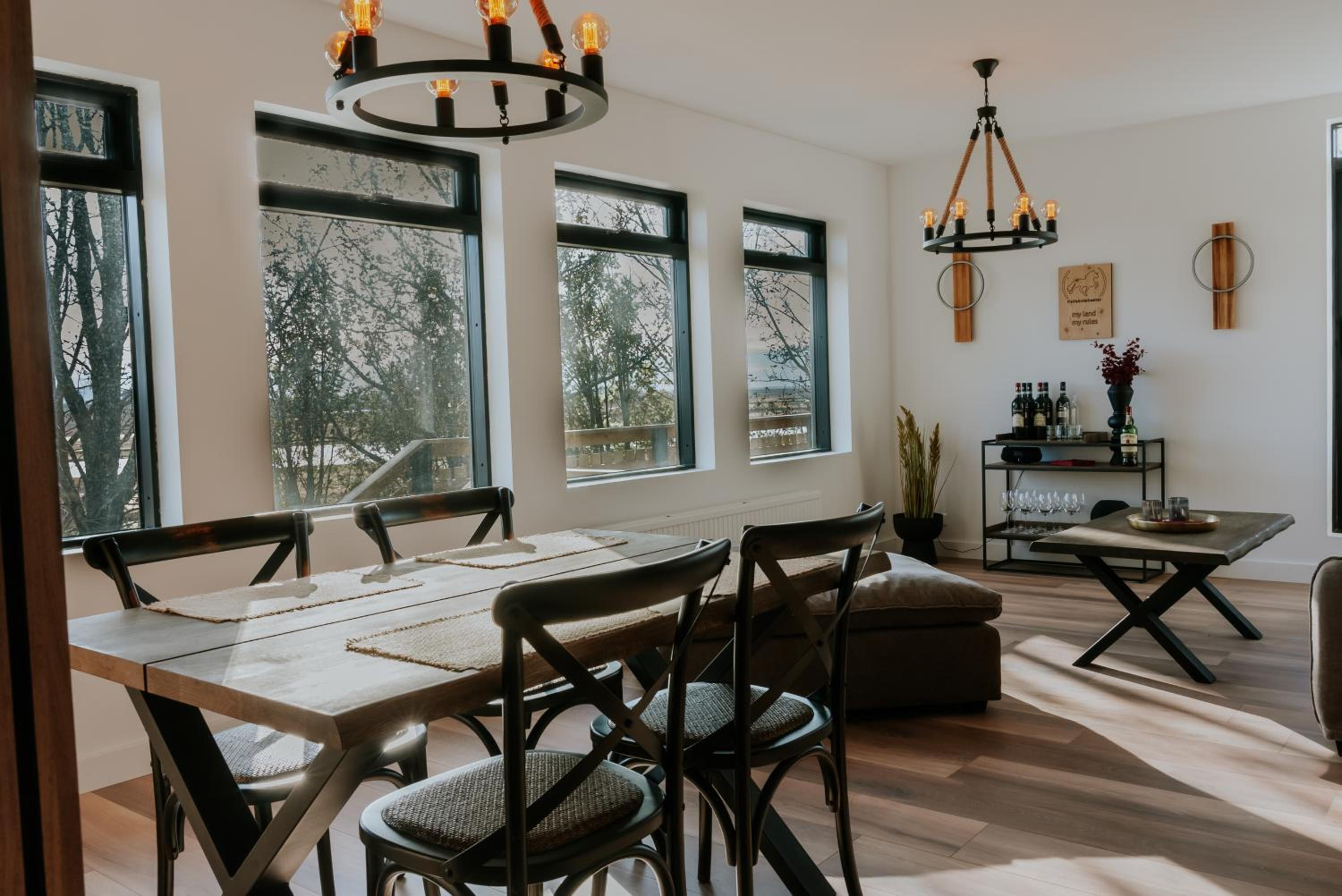 Hotel Fellskotshestar Guesthouse