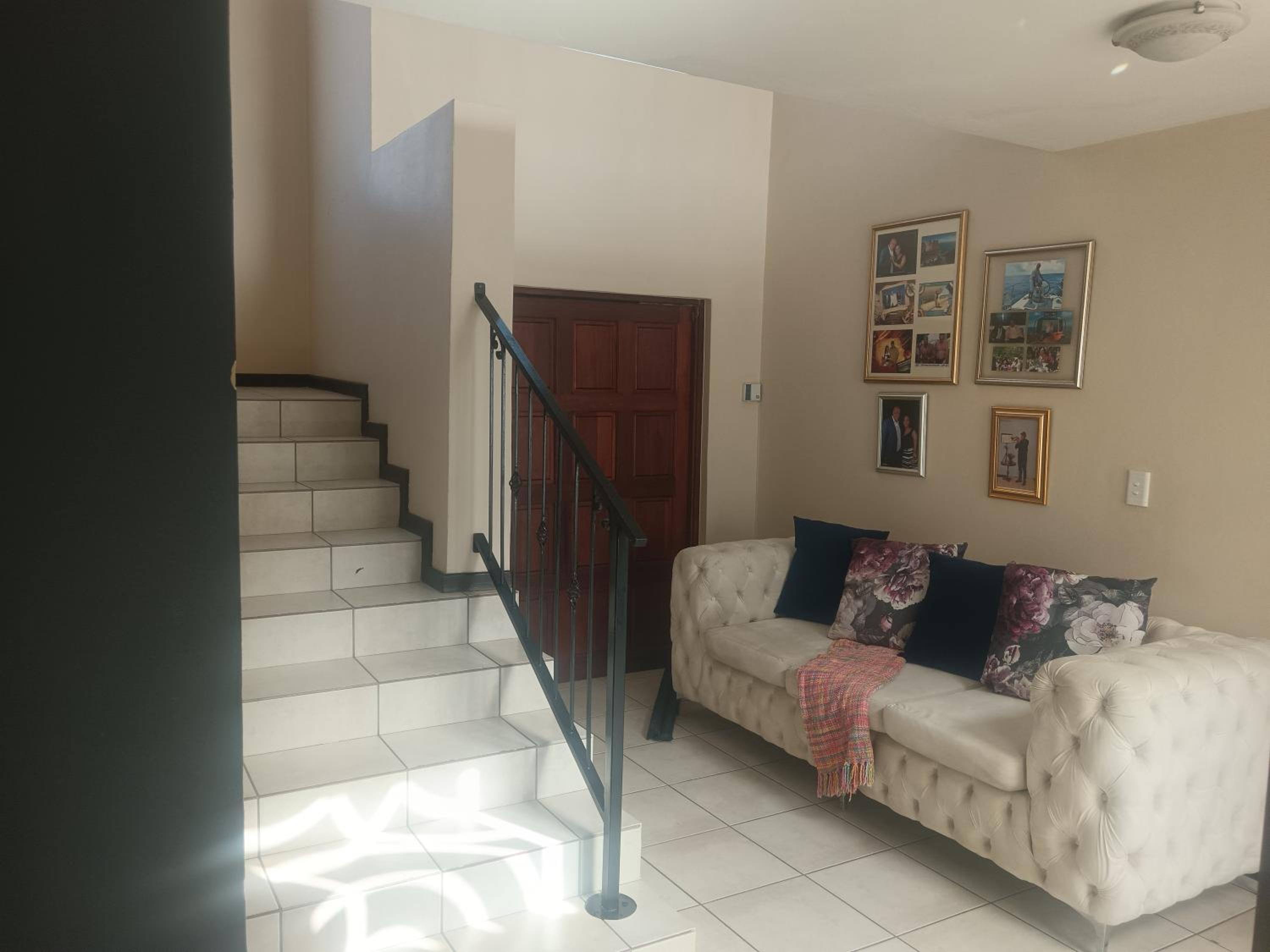 Ormonde Cottage place