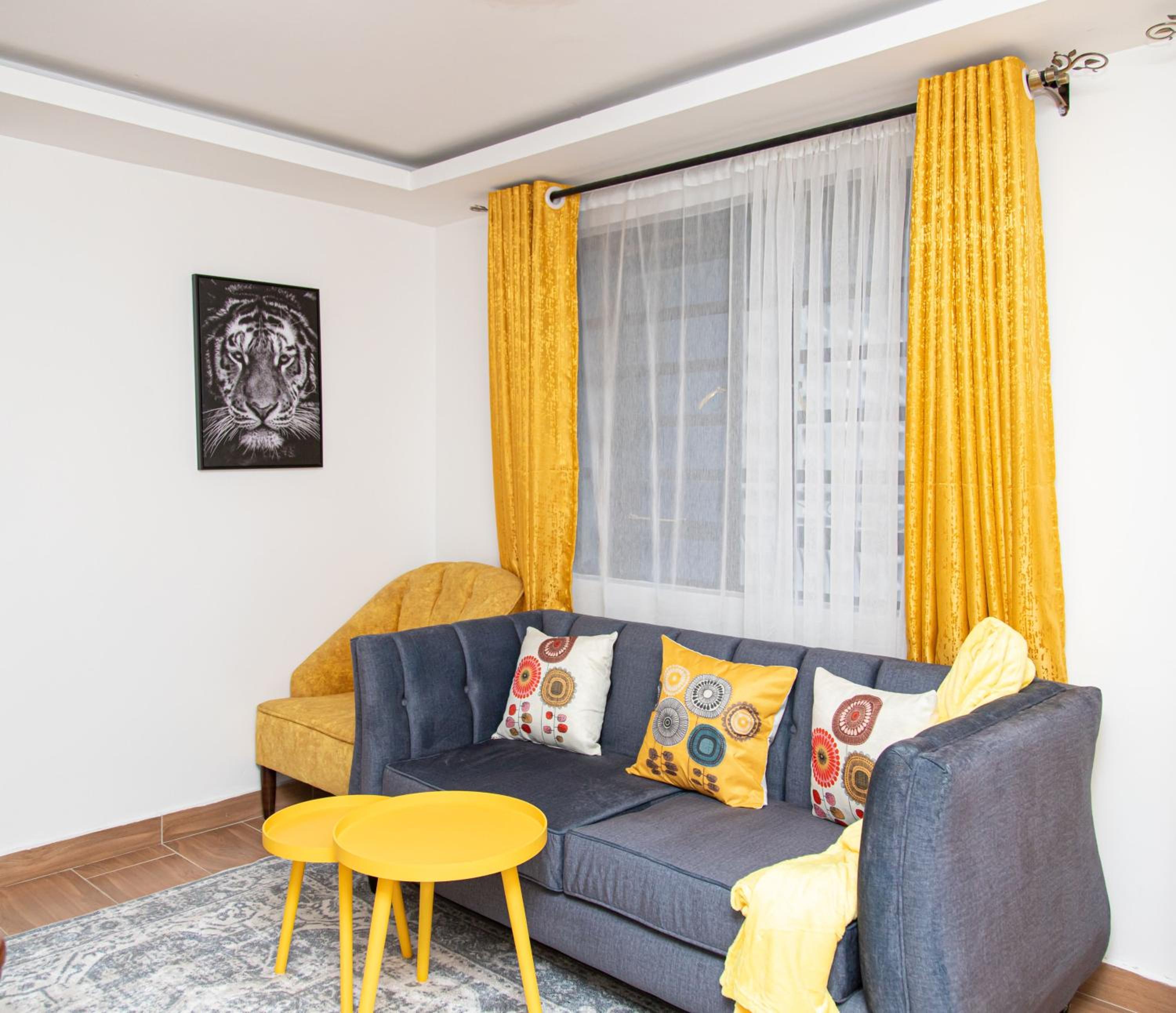 CynRose Suites