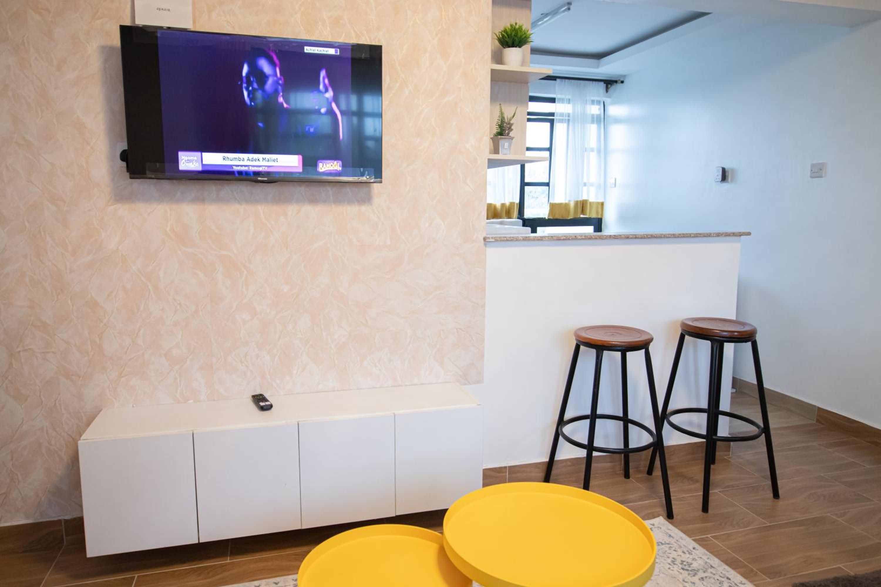 CynRose Suites