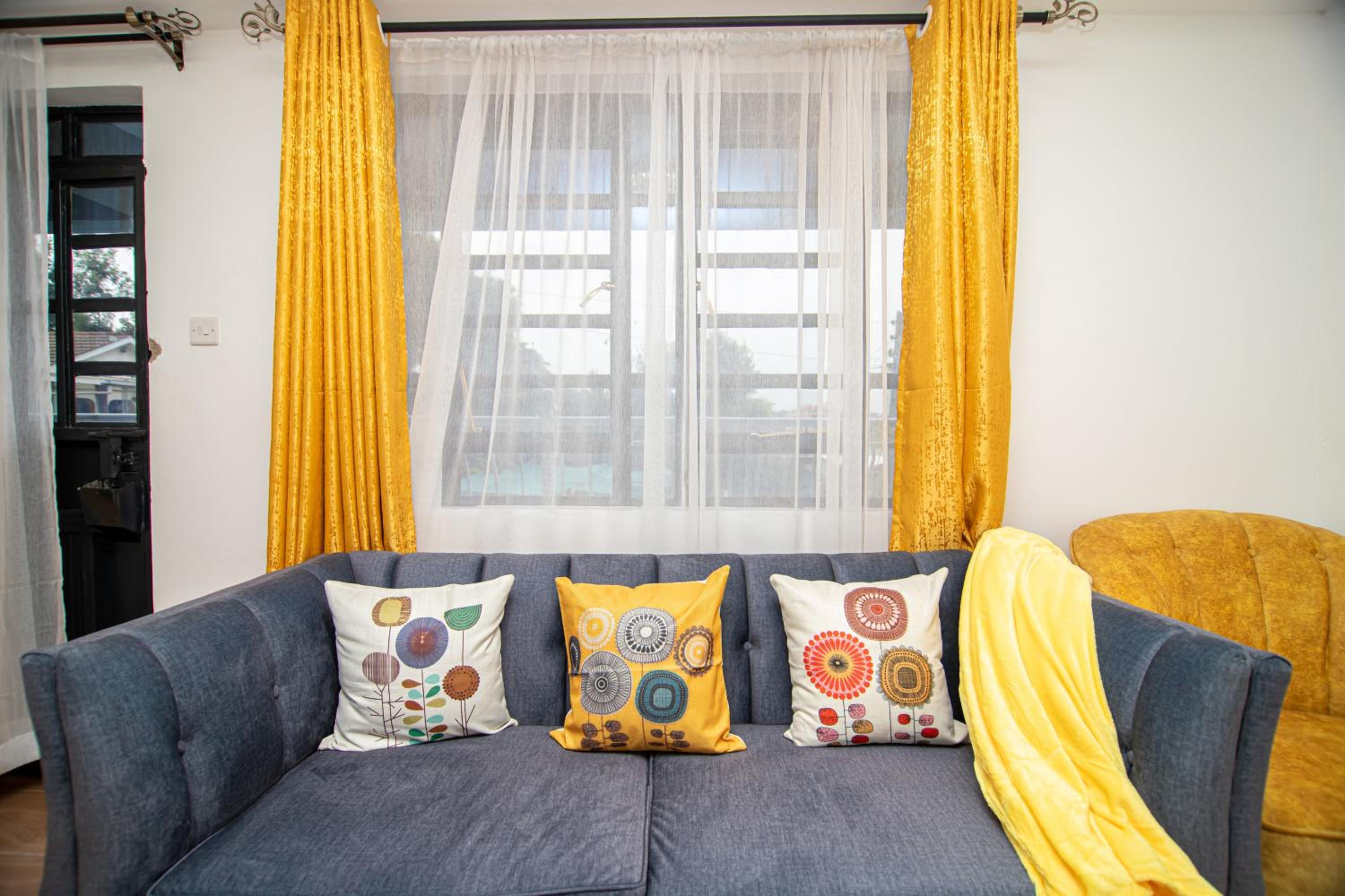 CynRose Suites