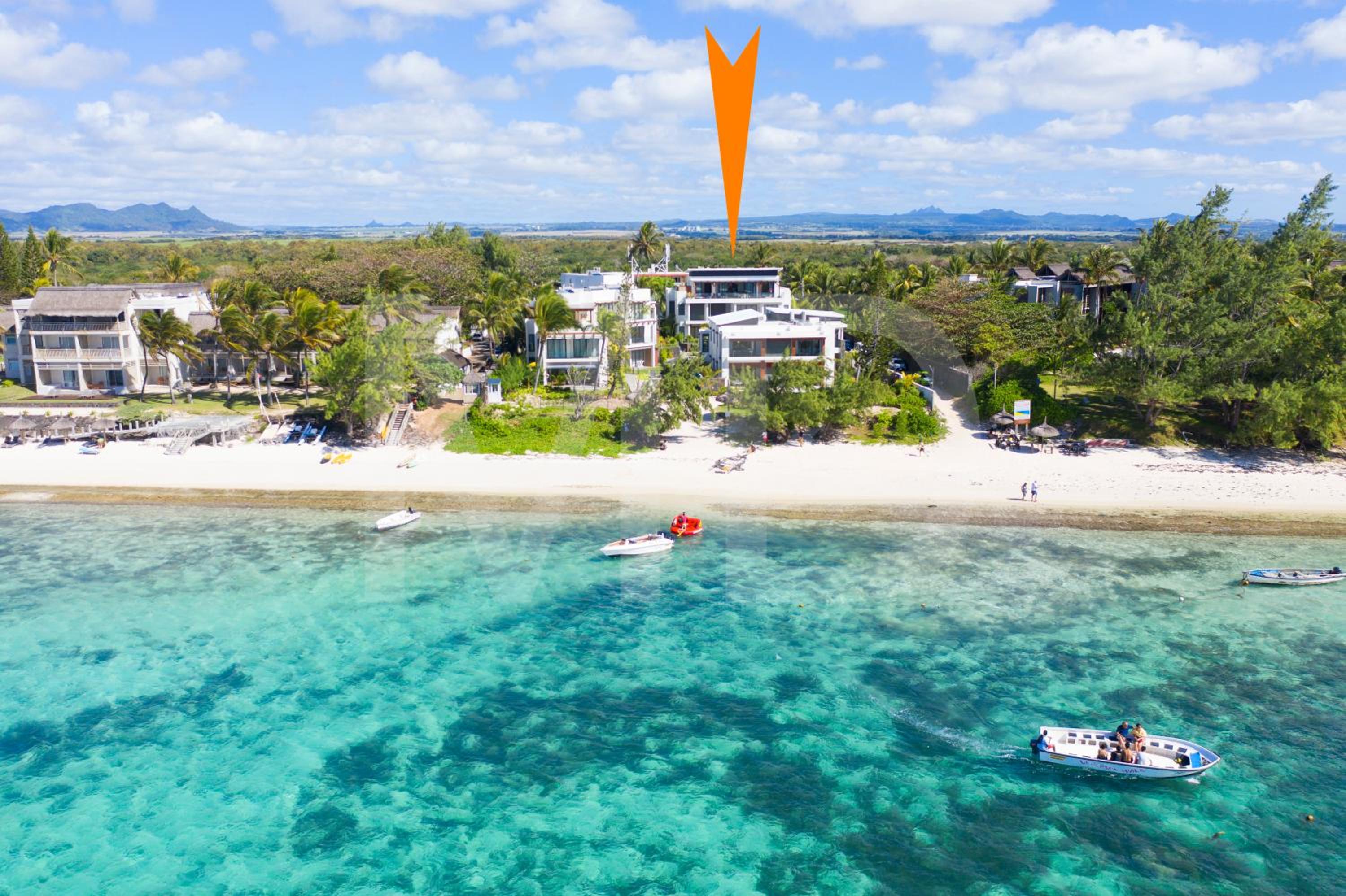 Penthouse de la plage, private lift