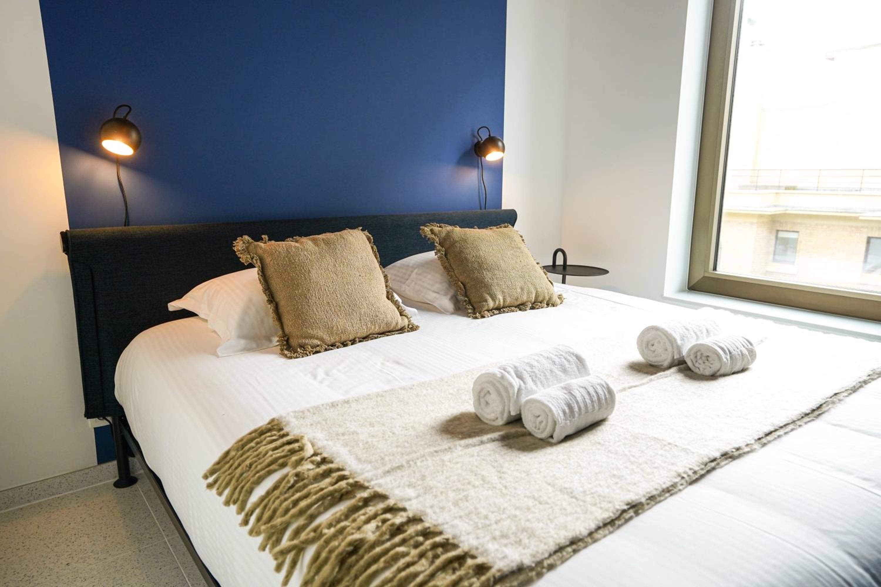 Huswell - Modern one bedroom apartment with lateral sea view
