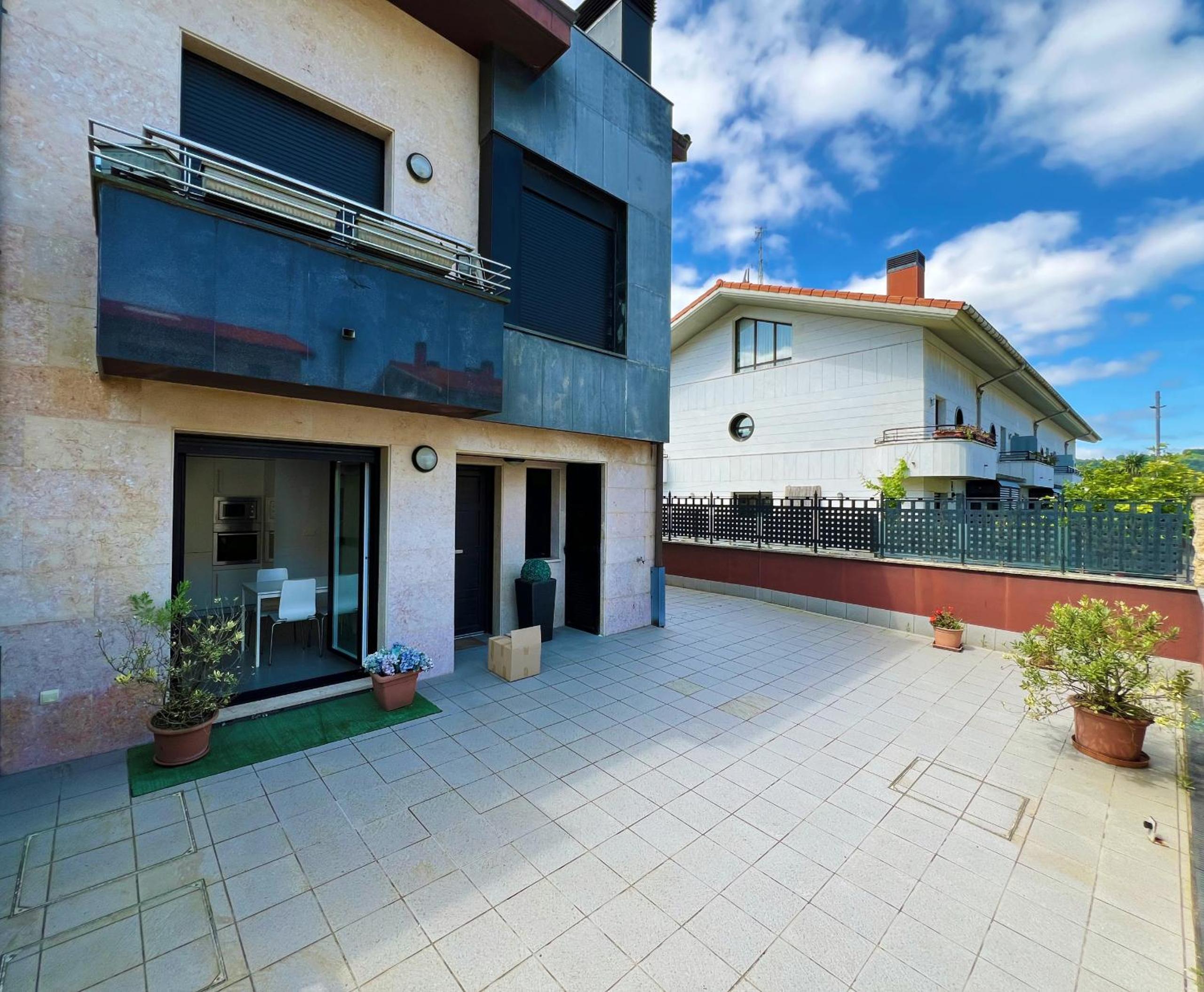 Villa Orio I Local Rentss view 2