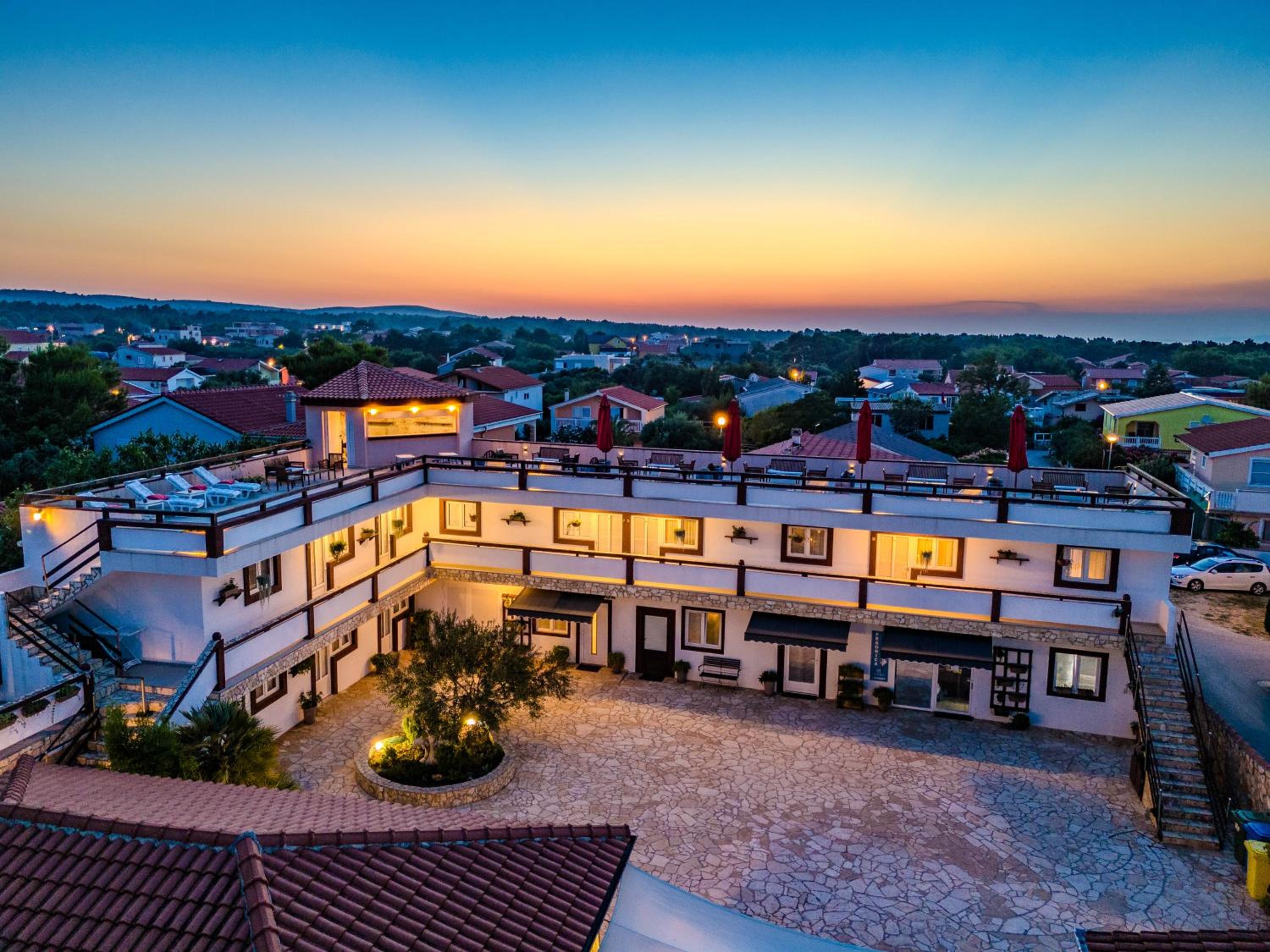 Hotel Guesthouse Kod Spavalice - Image 1