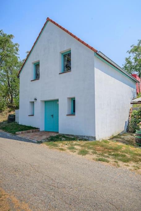 Rodinné vinařství a ubytování Tomáš Zach