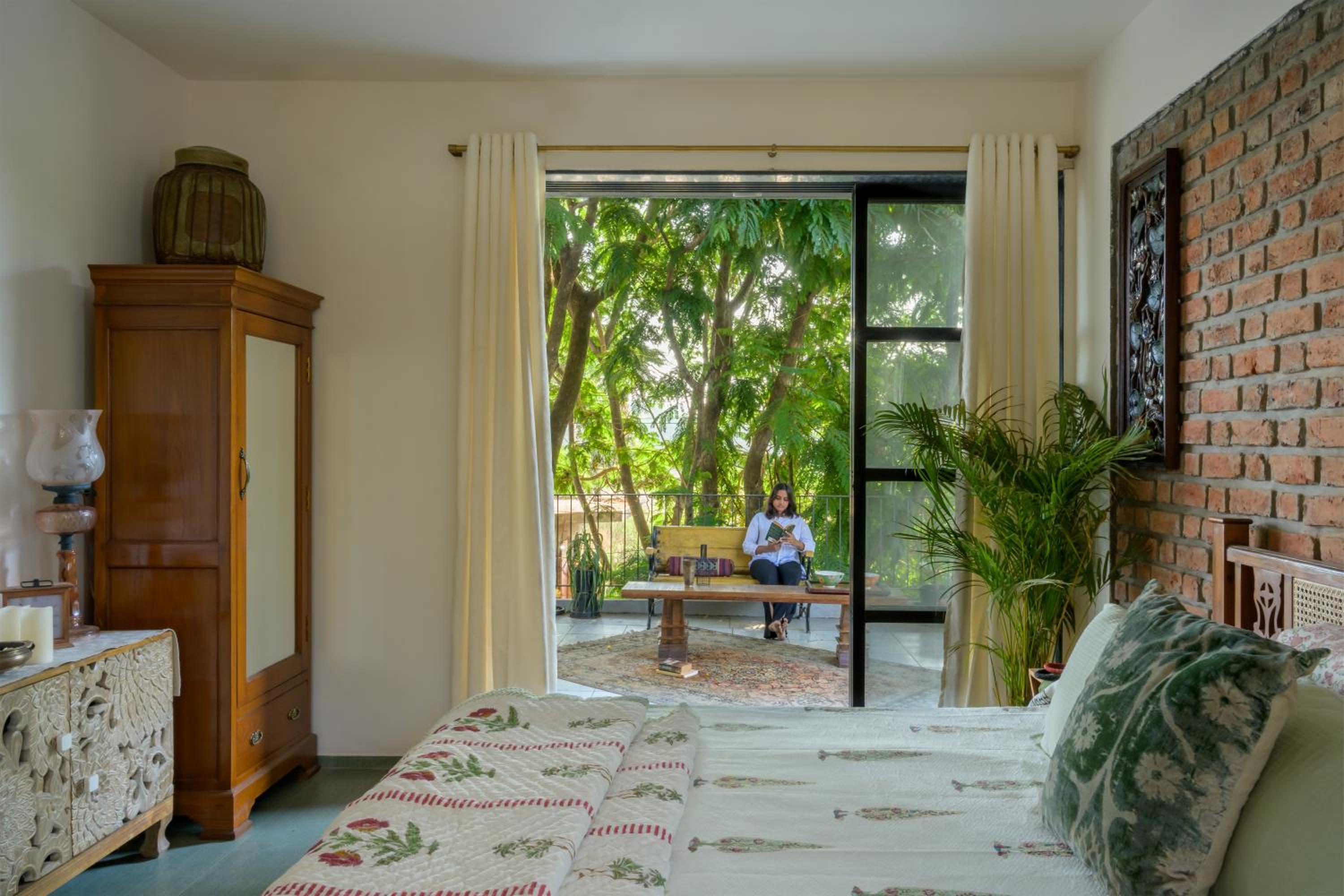 SaffronStays Jade