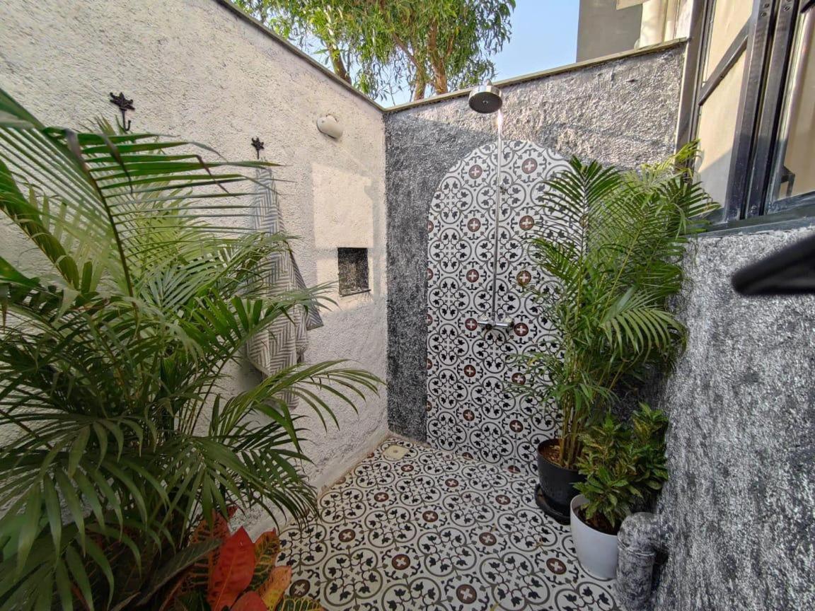 SaffronStays Jade