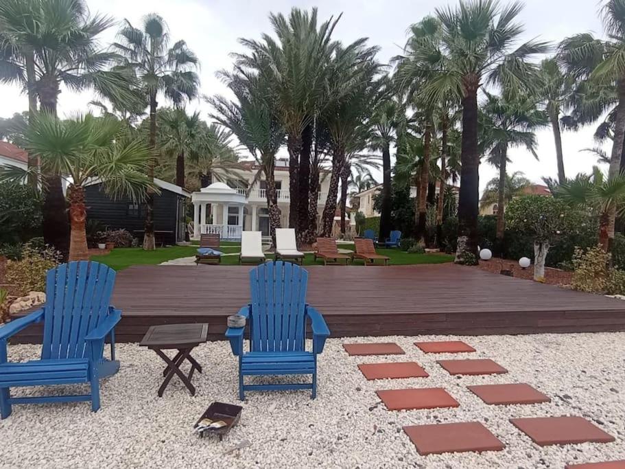 Beachfront villa Meneou