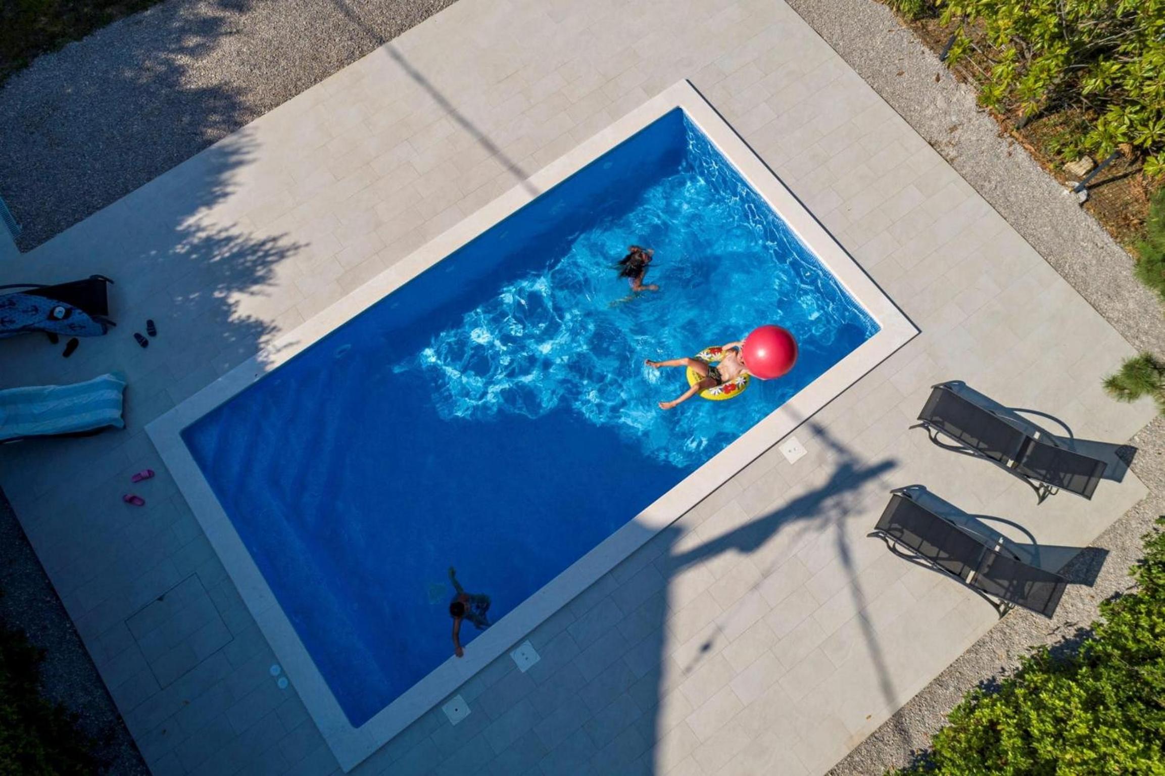 Luxury Semi-Detached House with a Pool near the Sea view 3