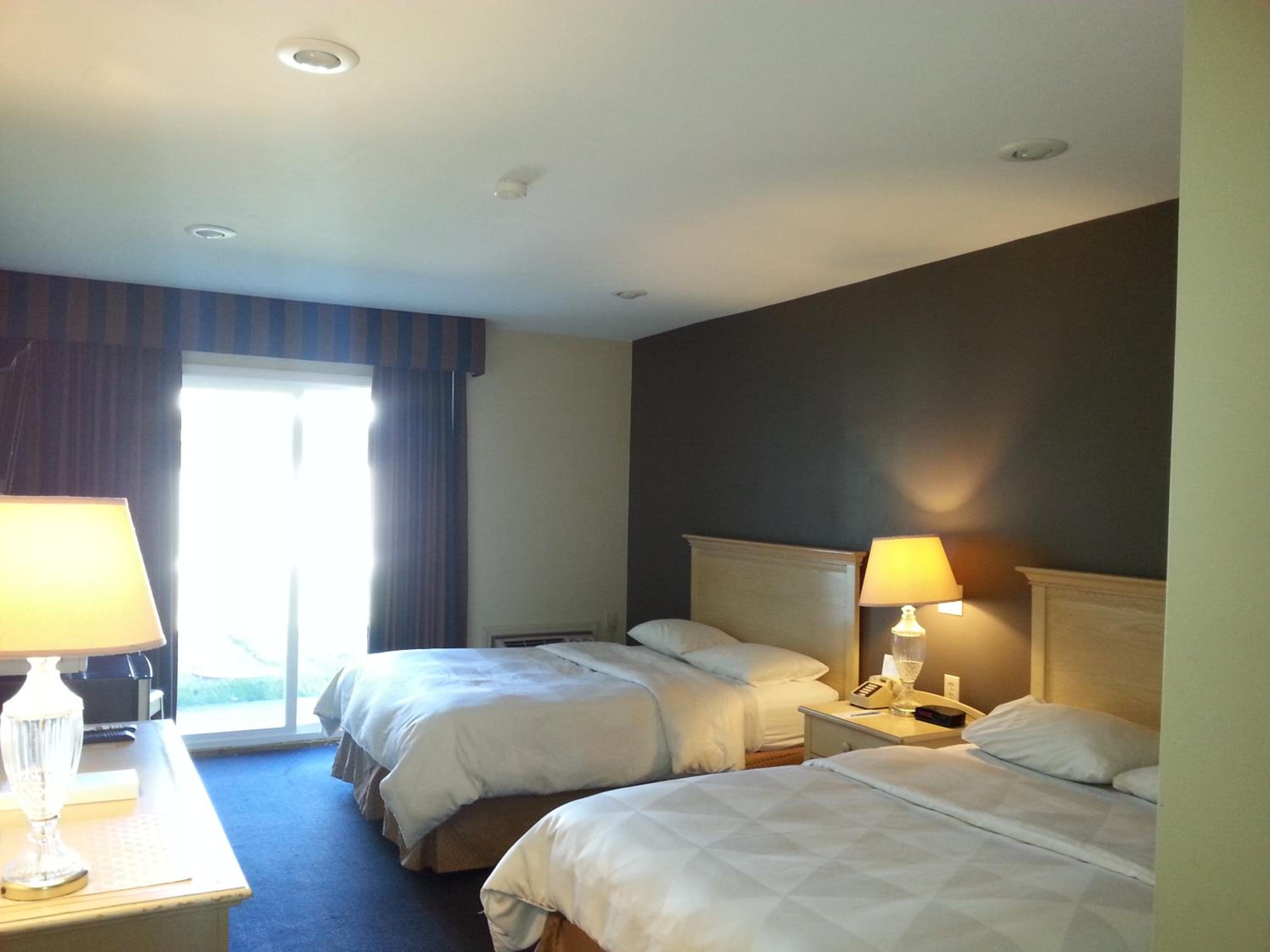 Beach Harbor Resort