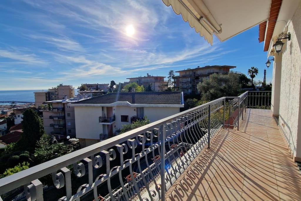 WH - VILLA - Vista Mare - Doppio Parcheggio Privato - Wifi view 3