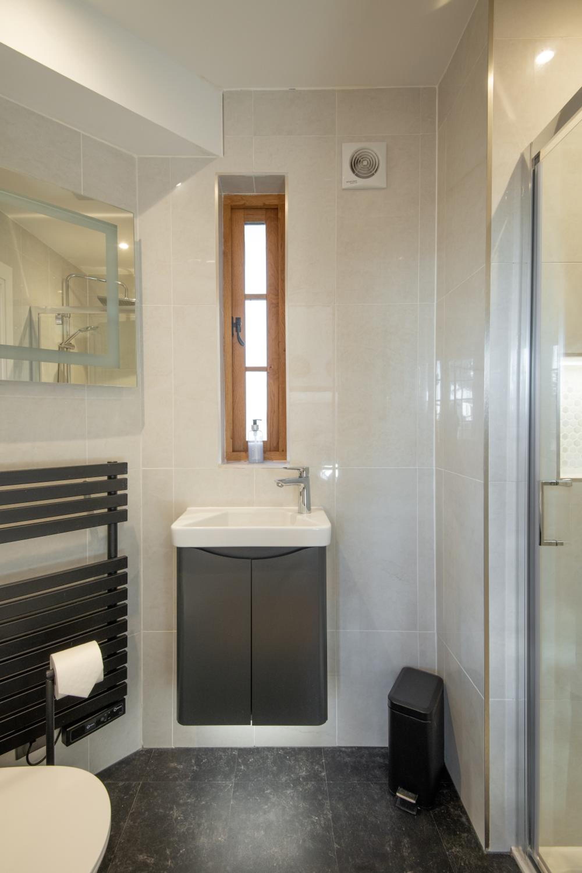 Silvertree House with Hot Tub Park Facilities