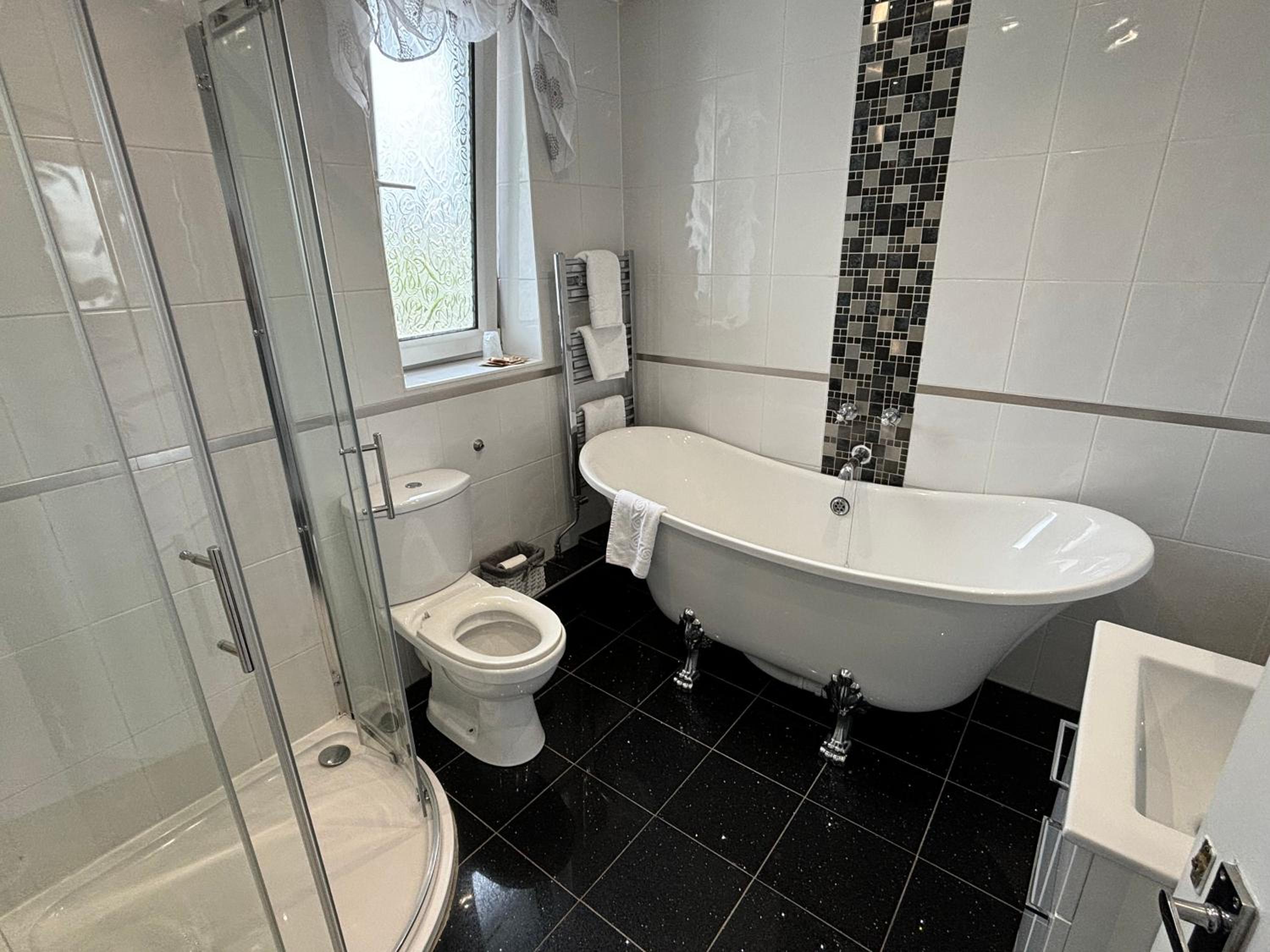 Gretna Green Vacations - Solway Lodge Hotel - Property Image 2