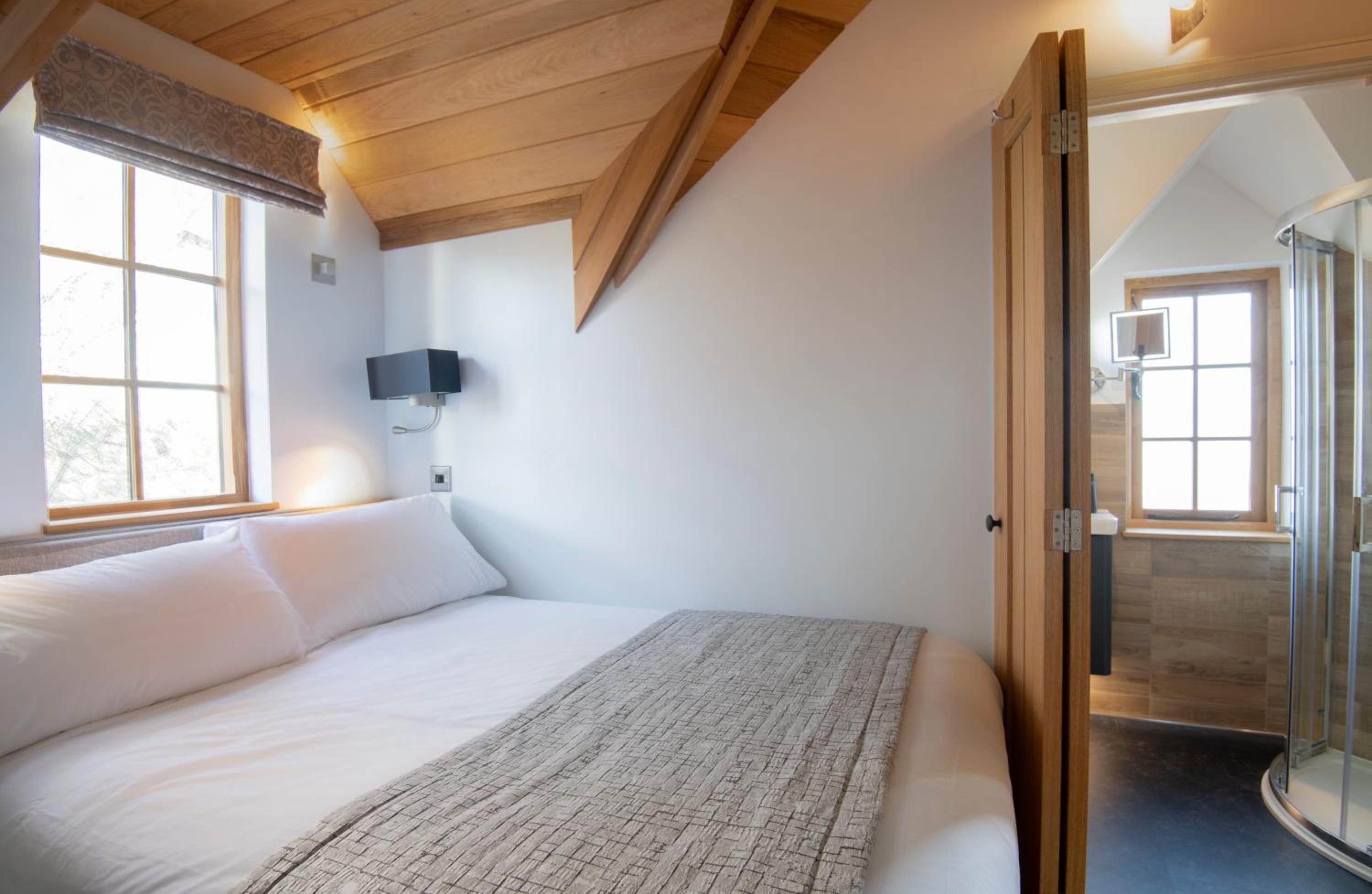 Silvertree House with Hot Tub Park Facilities