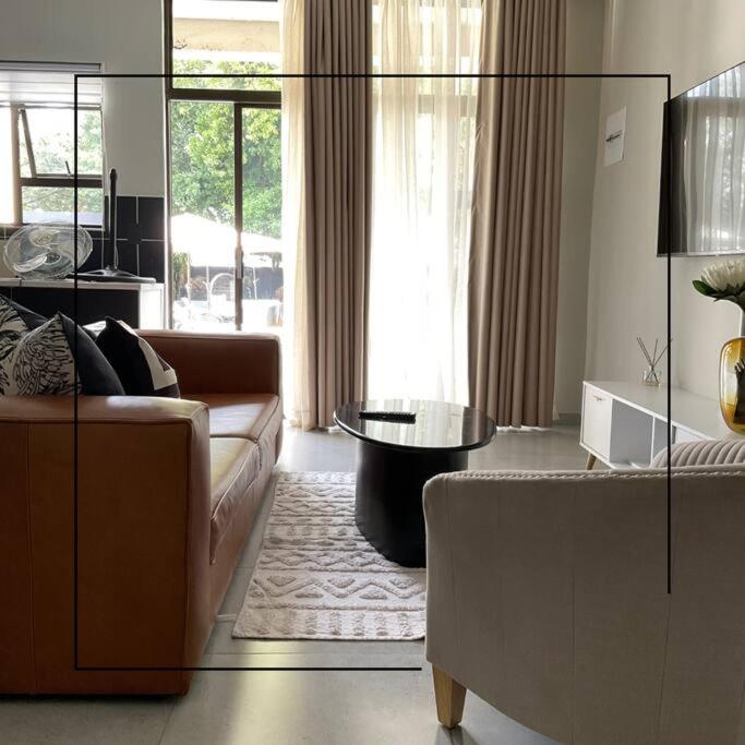 Cosy apt 5min to Sandton City 14
