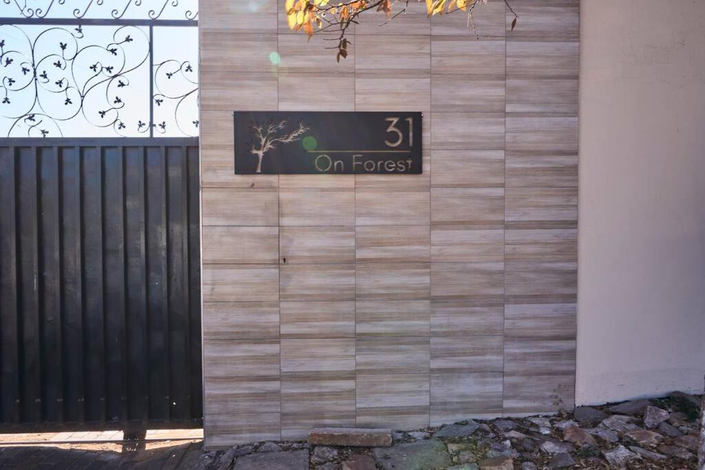 Cosy apt 5min to Sandton City 14