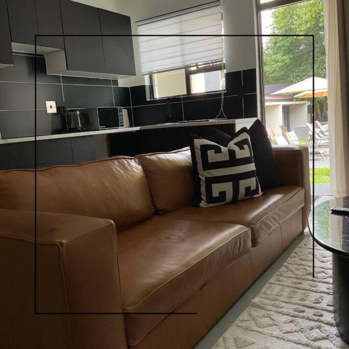 Cosy apt 5min to Sandton City 14