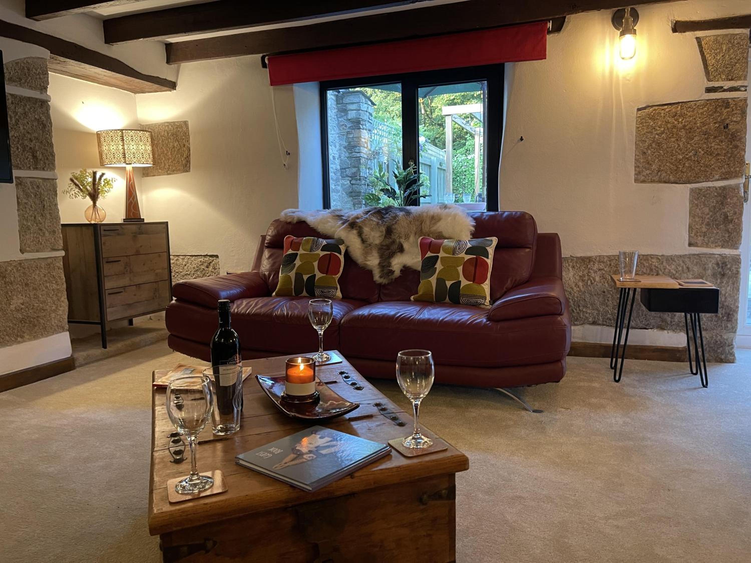 Luxury Dog-Friendly 5 Star Cottage with Hot Tub view 4