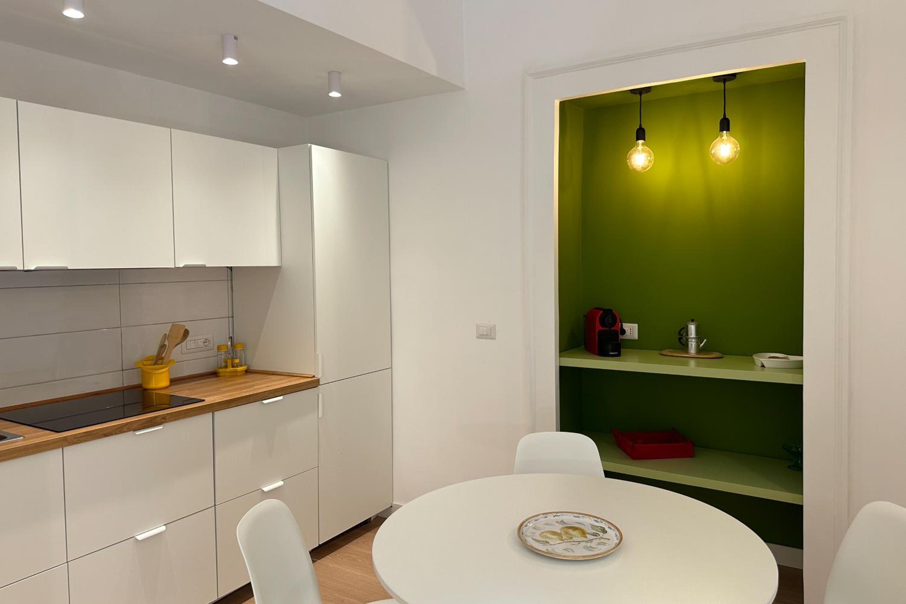 Tom apartments