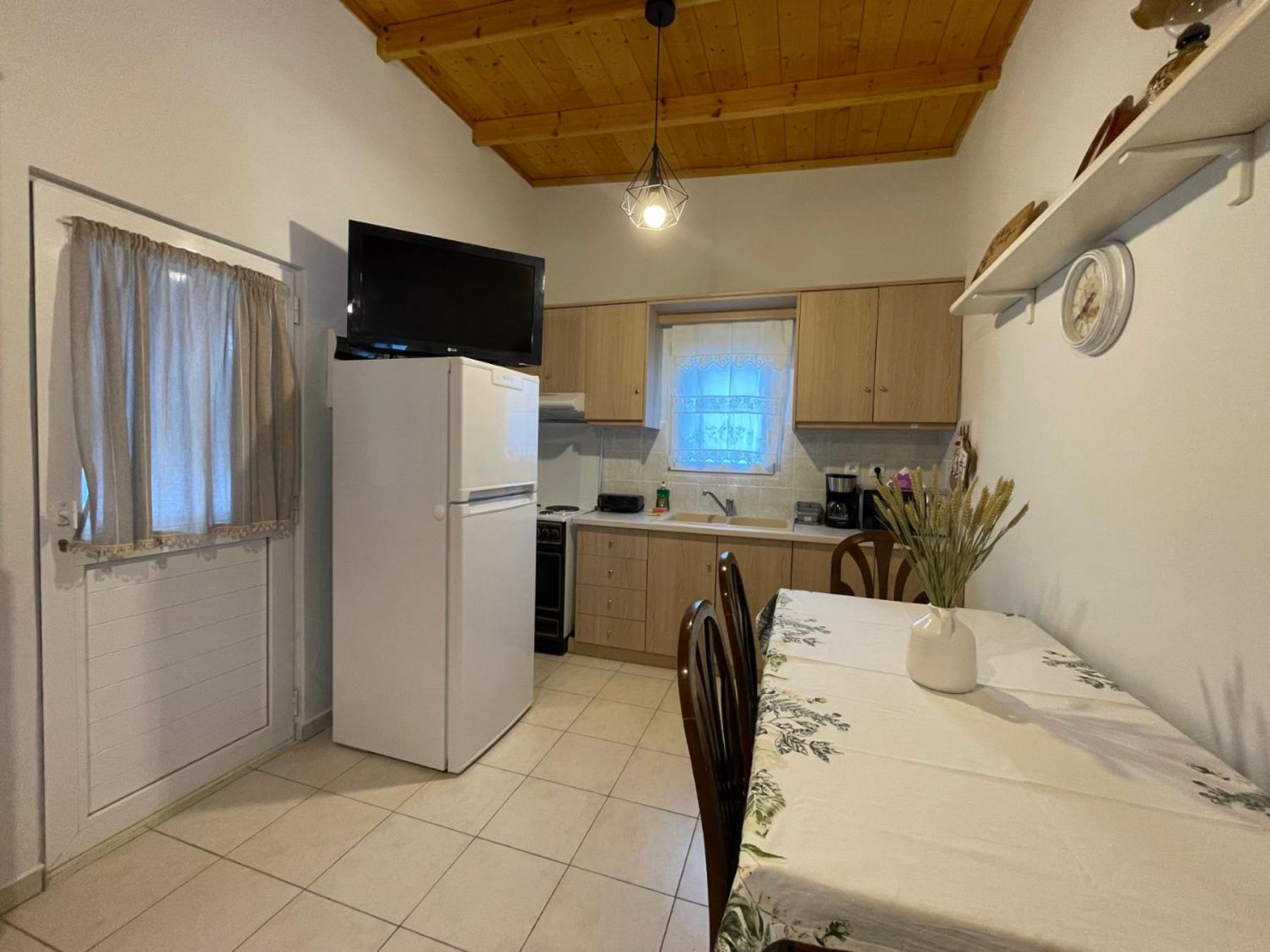 Lefakis cottage