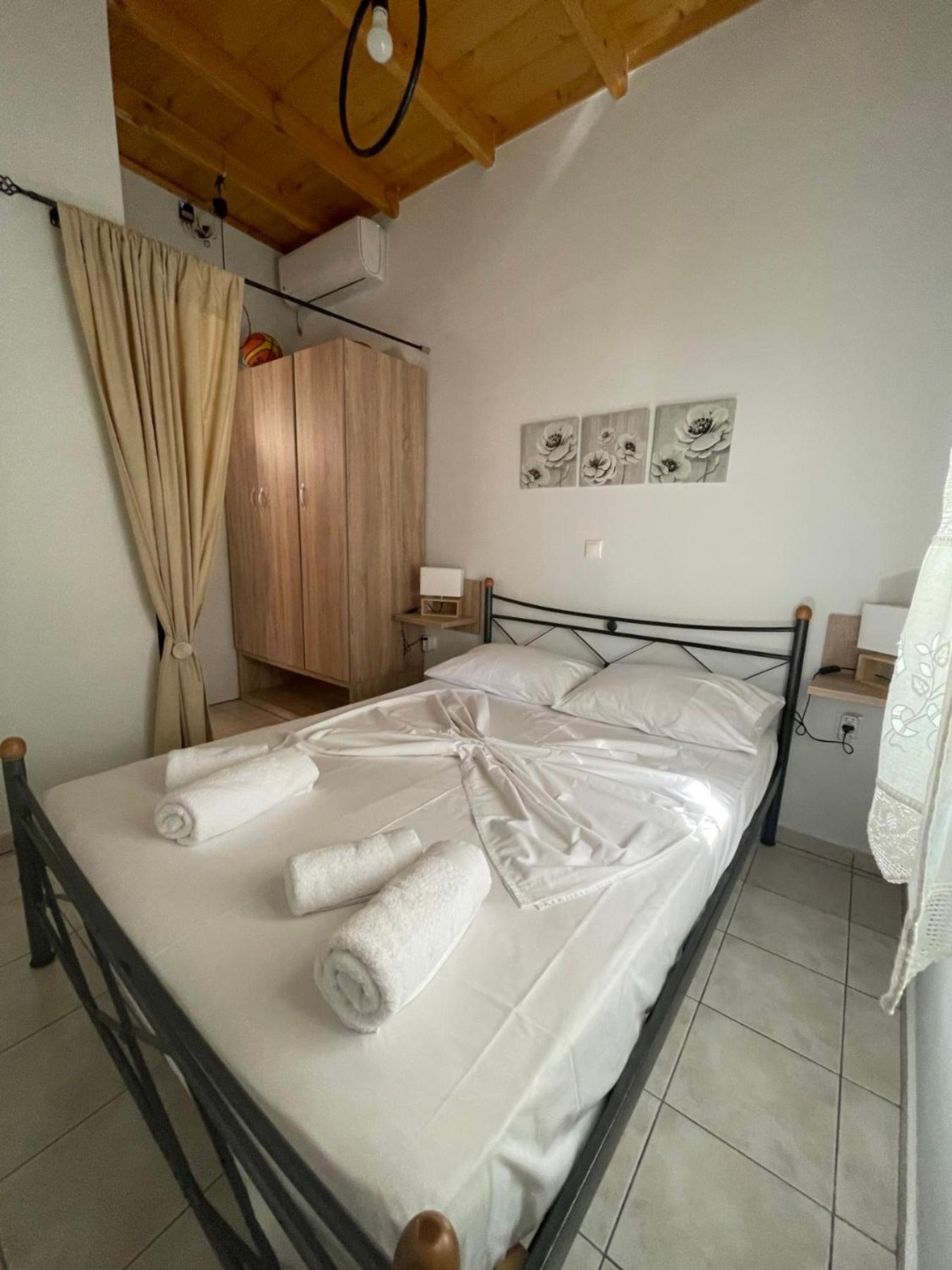 Lefakis cottage
