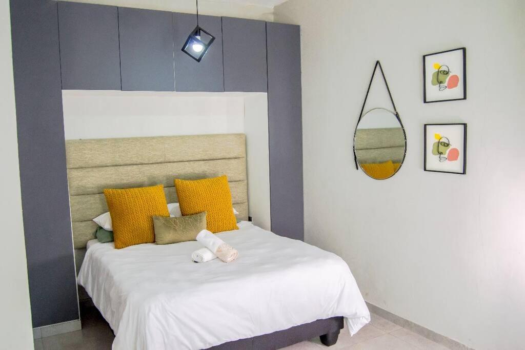 Cosy Nest 5 min2Sandton City 15