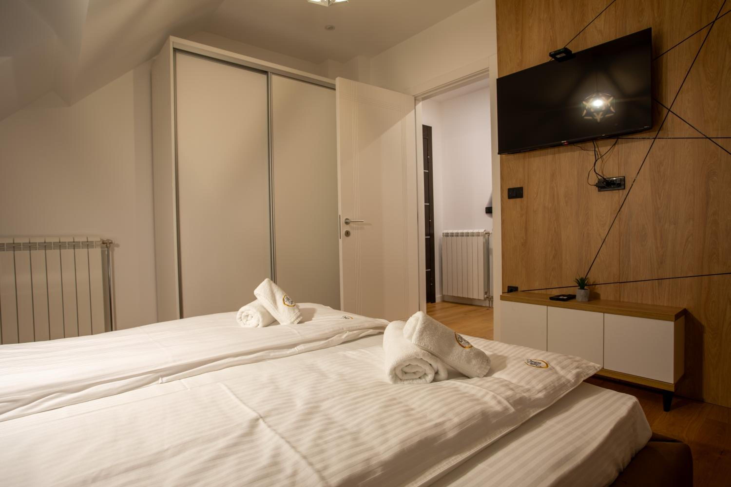 Luna penthouse