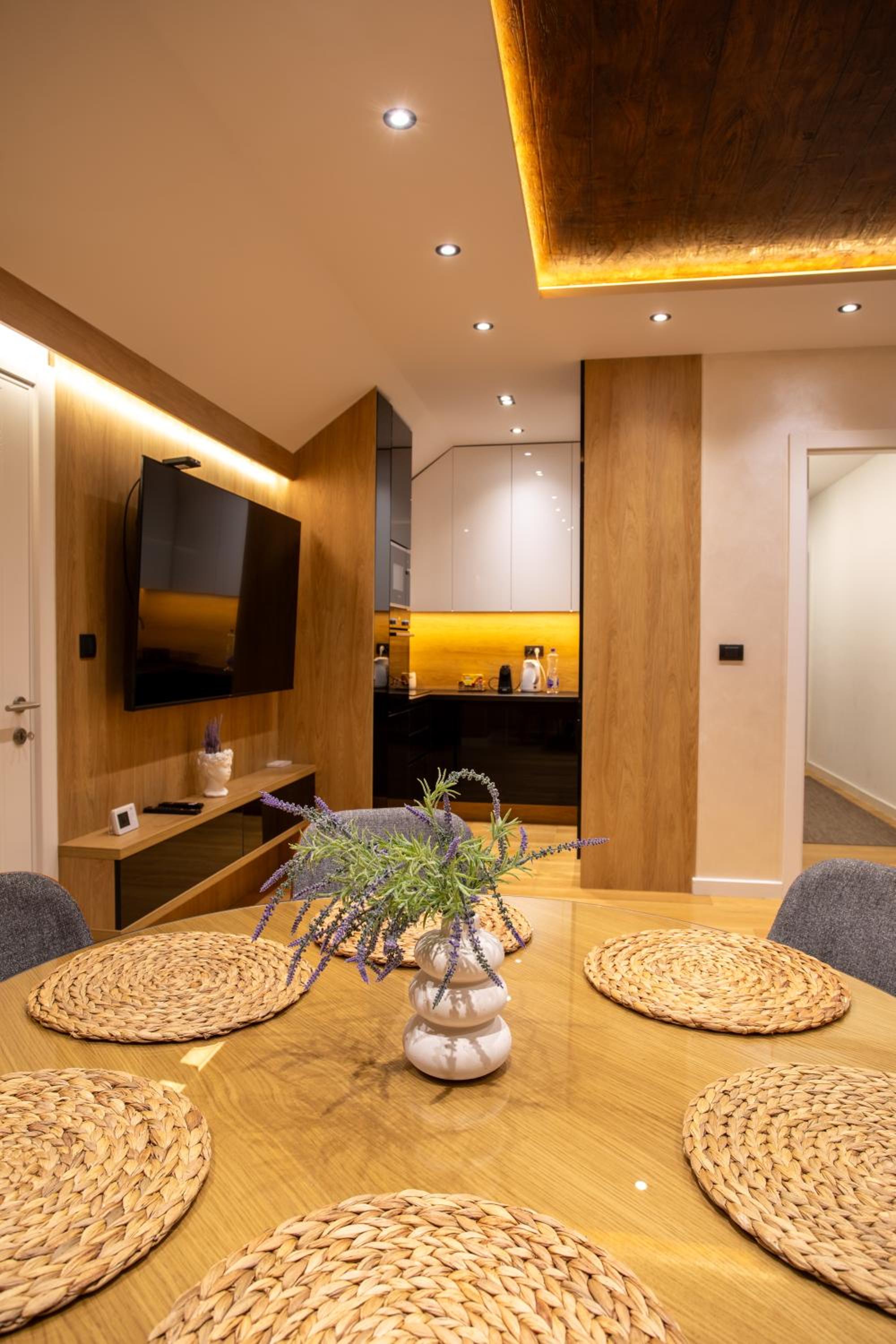 Luna penthouse