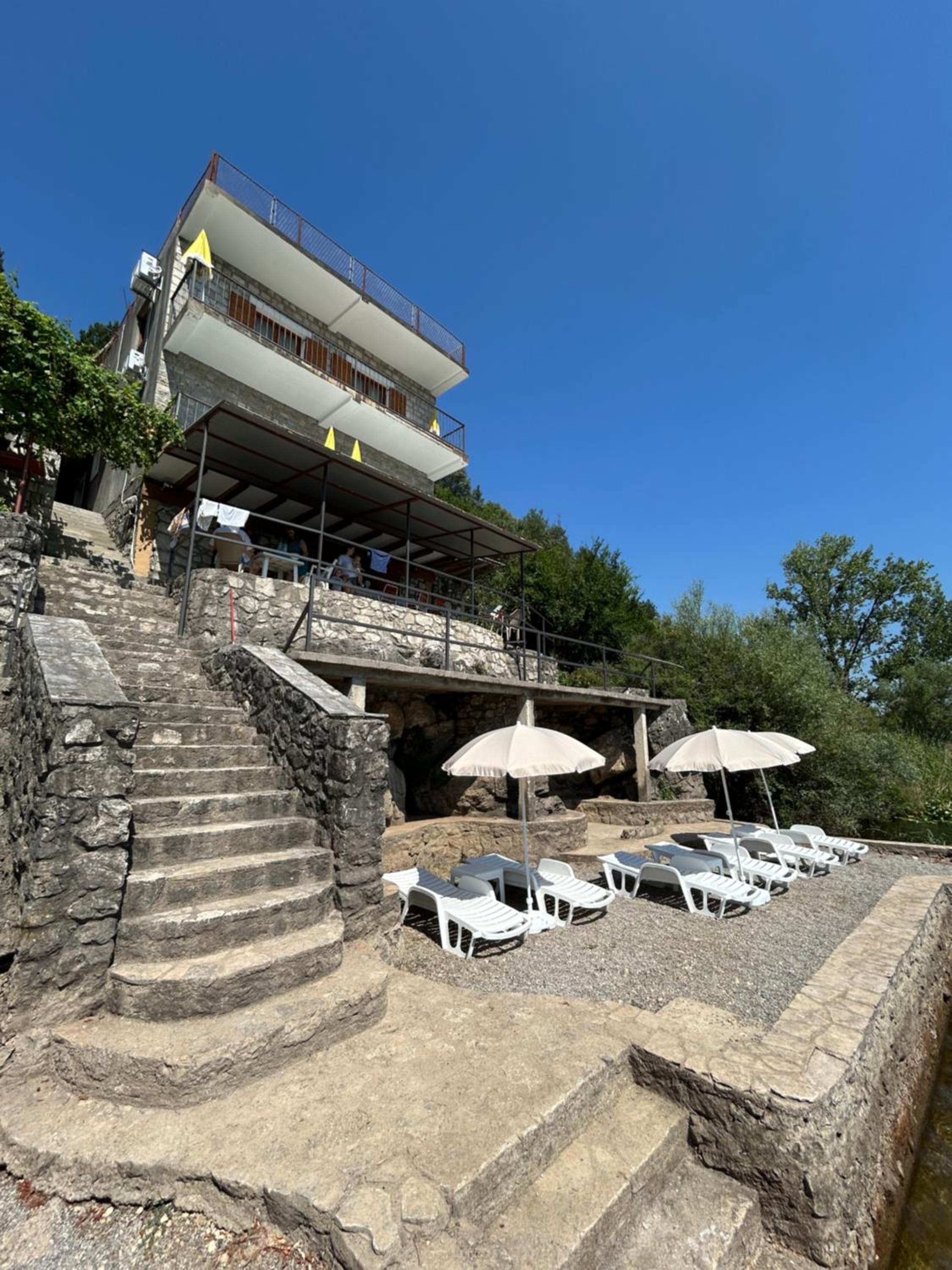 Sunny Terraces