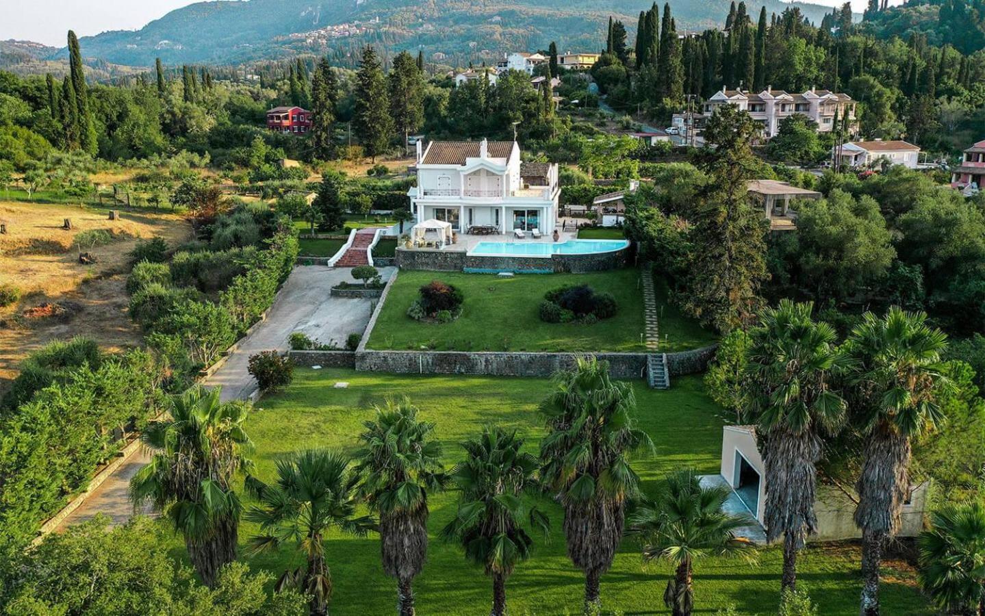 Hotel Villa Noulia - Image 1