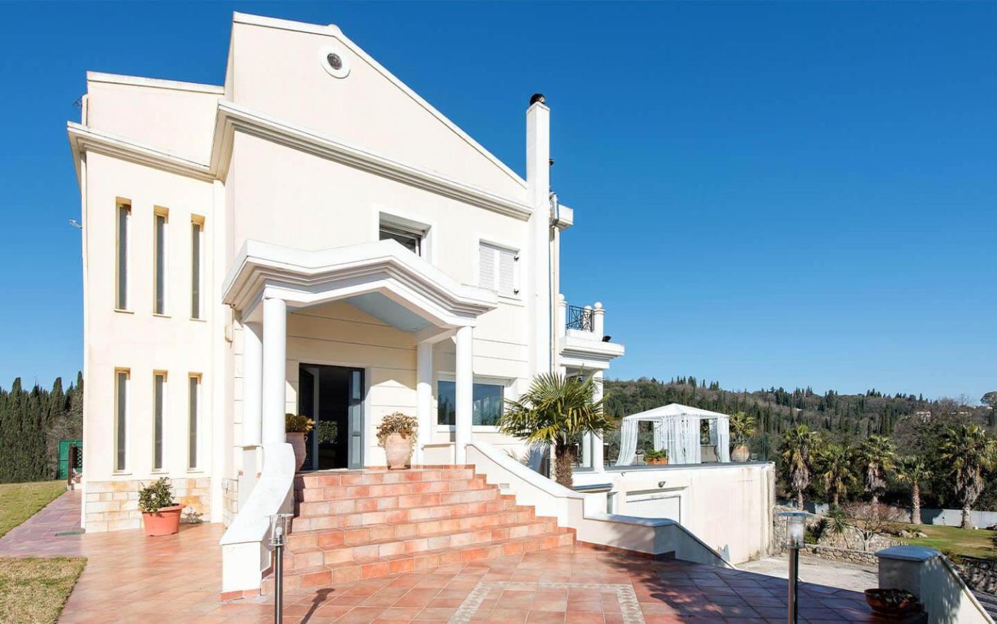 Villa Noulia