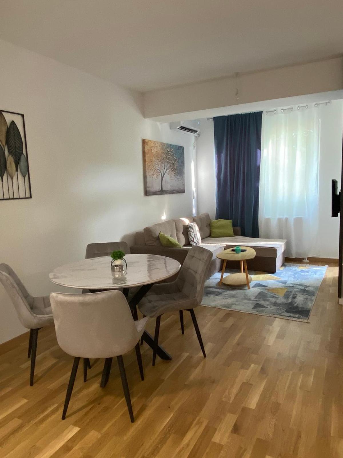 Joanne Apartments