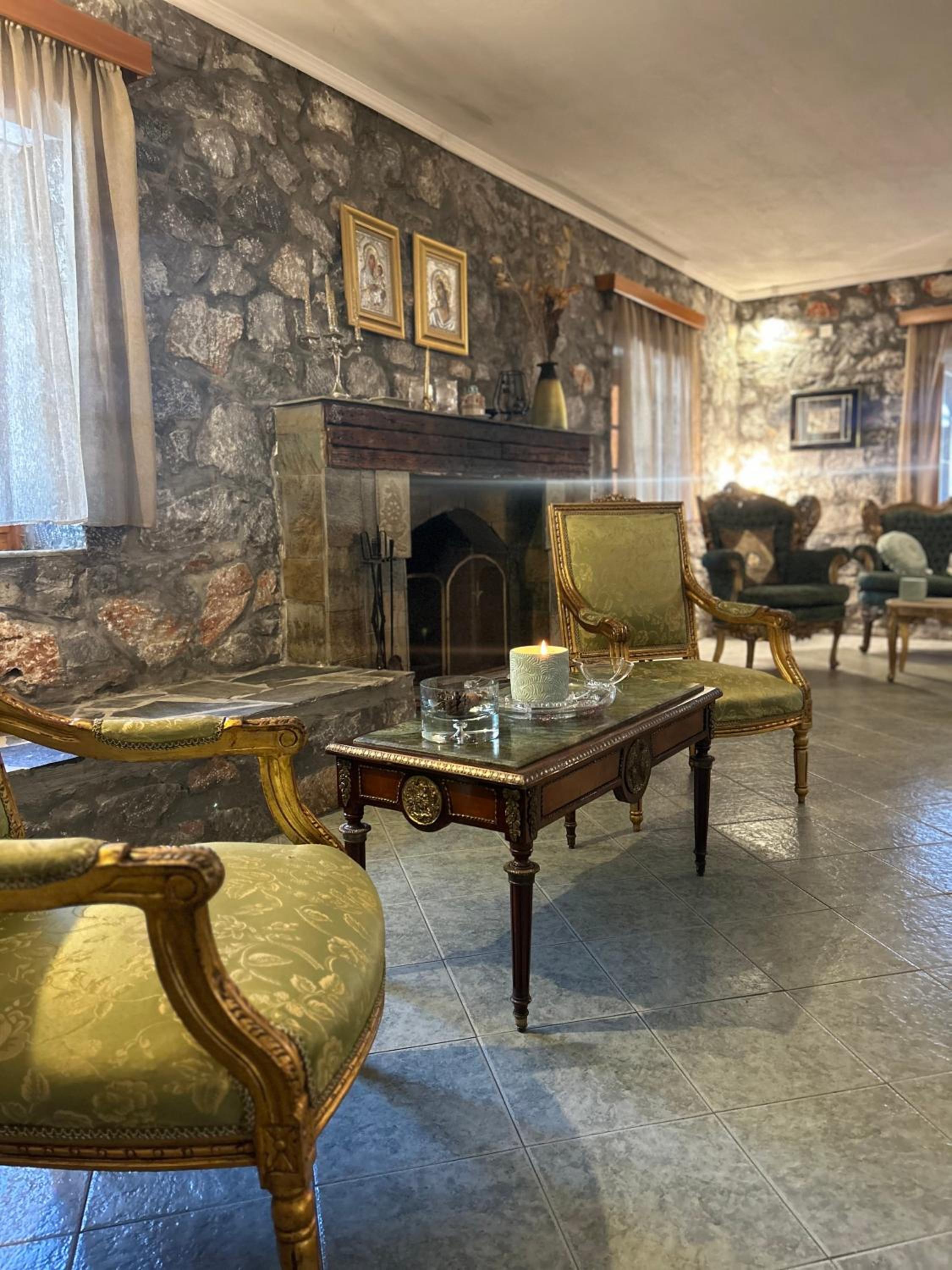 Terra Mani stone rental apartments