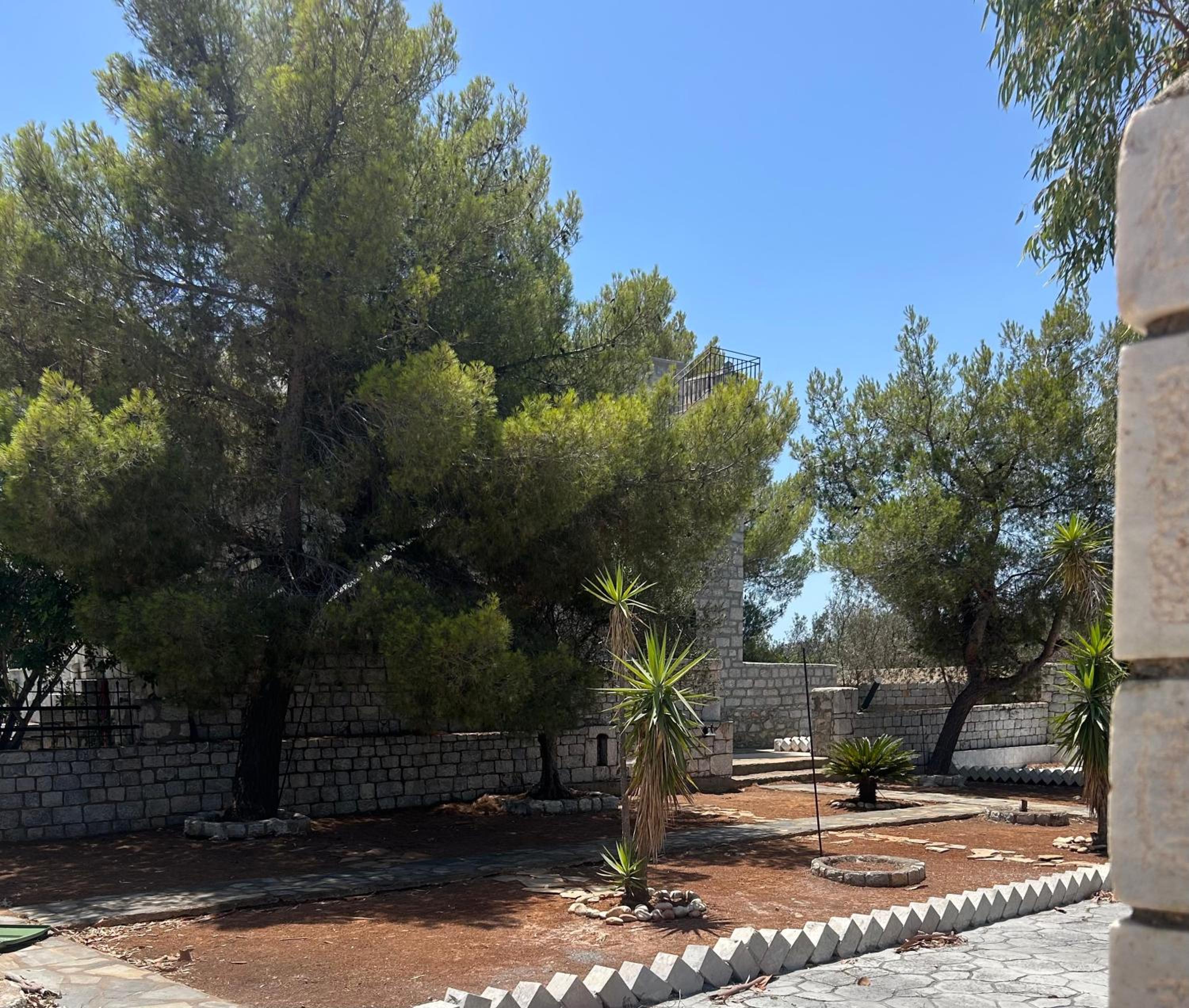 Terra Mani stone rental apartments