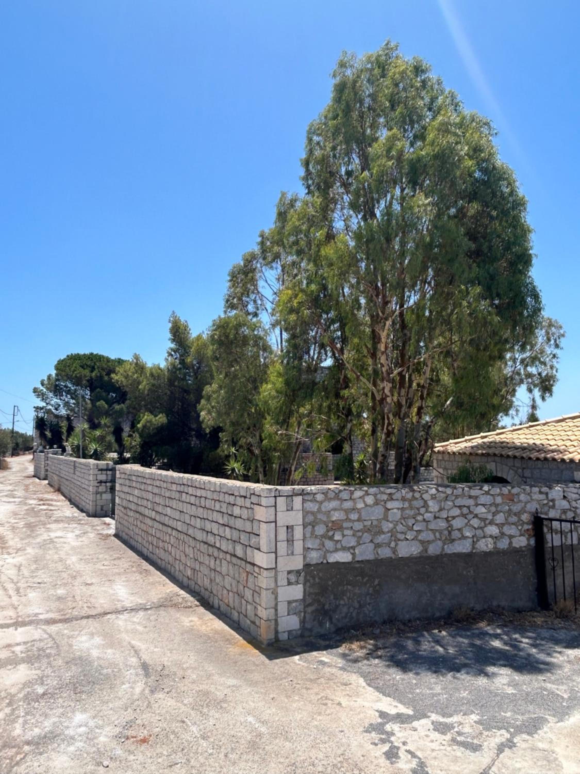 Terra Mani stone rental apartments