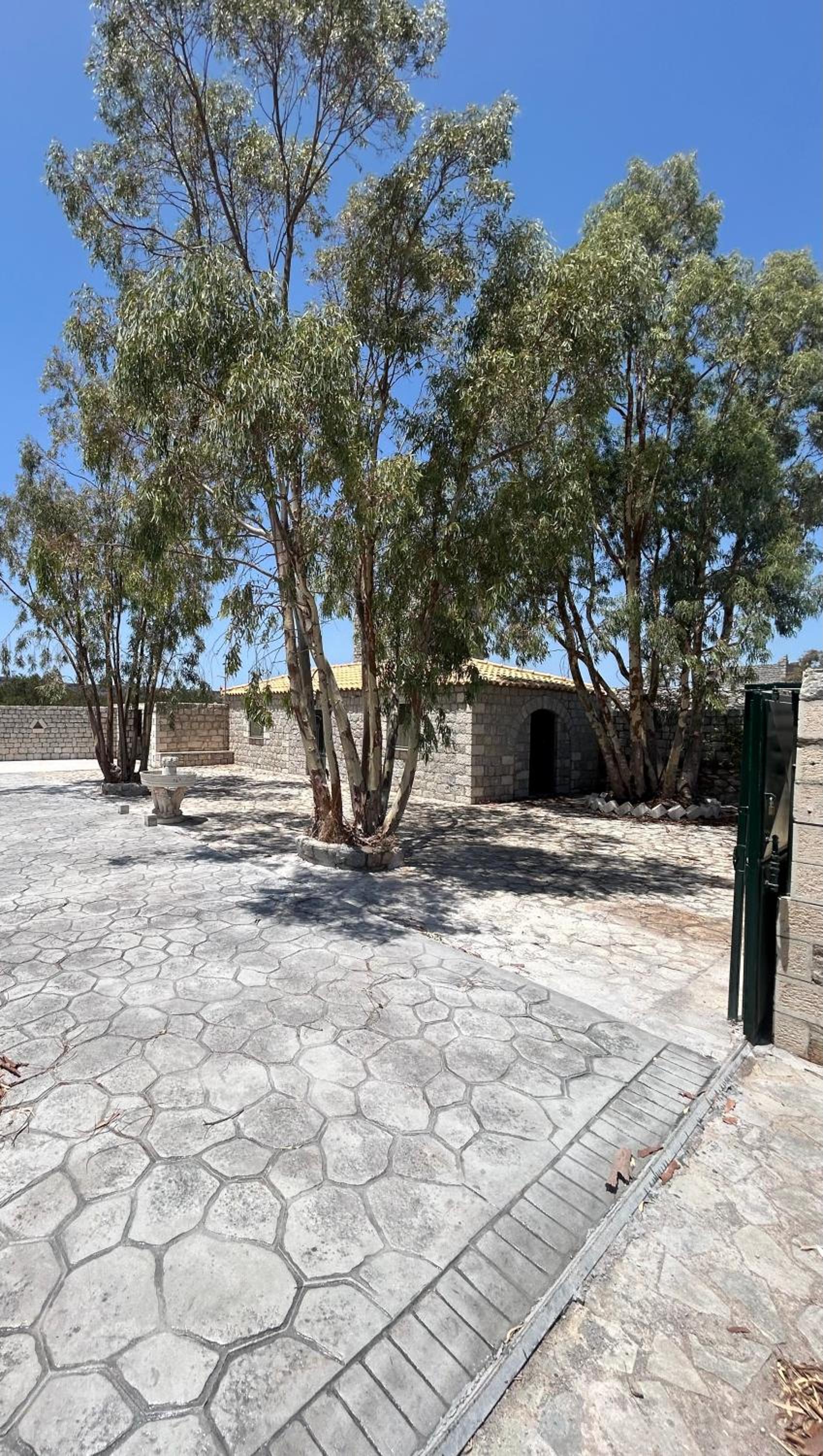 Terra Mani stone rental apartments