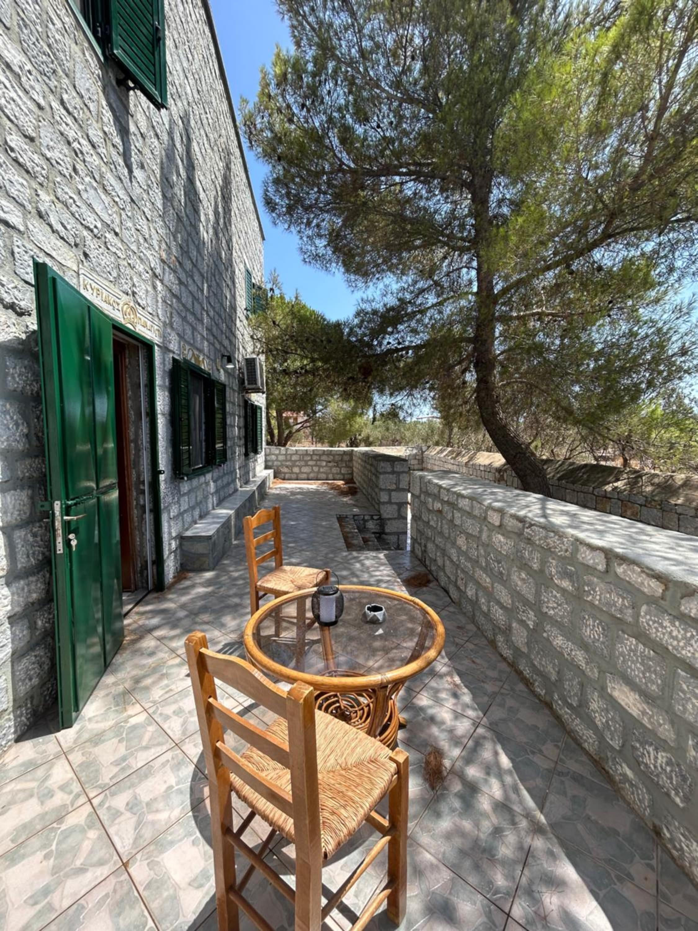 Terra Mani stone rental apartments