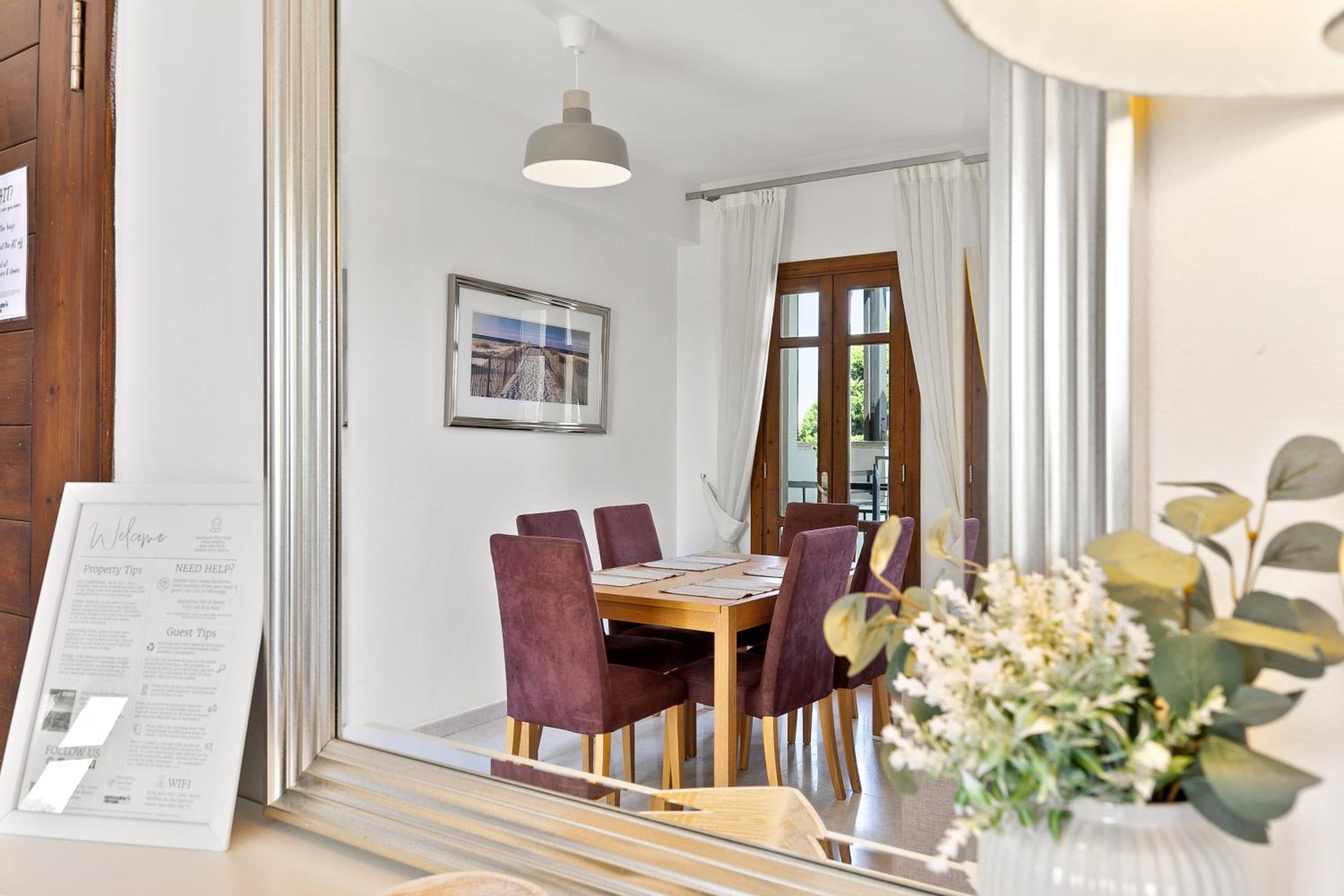2 bedroom Apartment Chloe with communal pool, Aphrodite Hills Resort