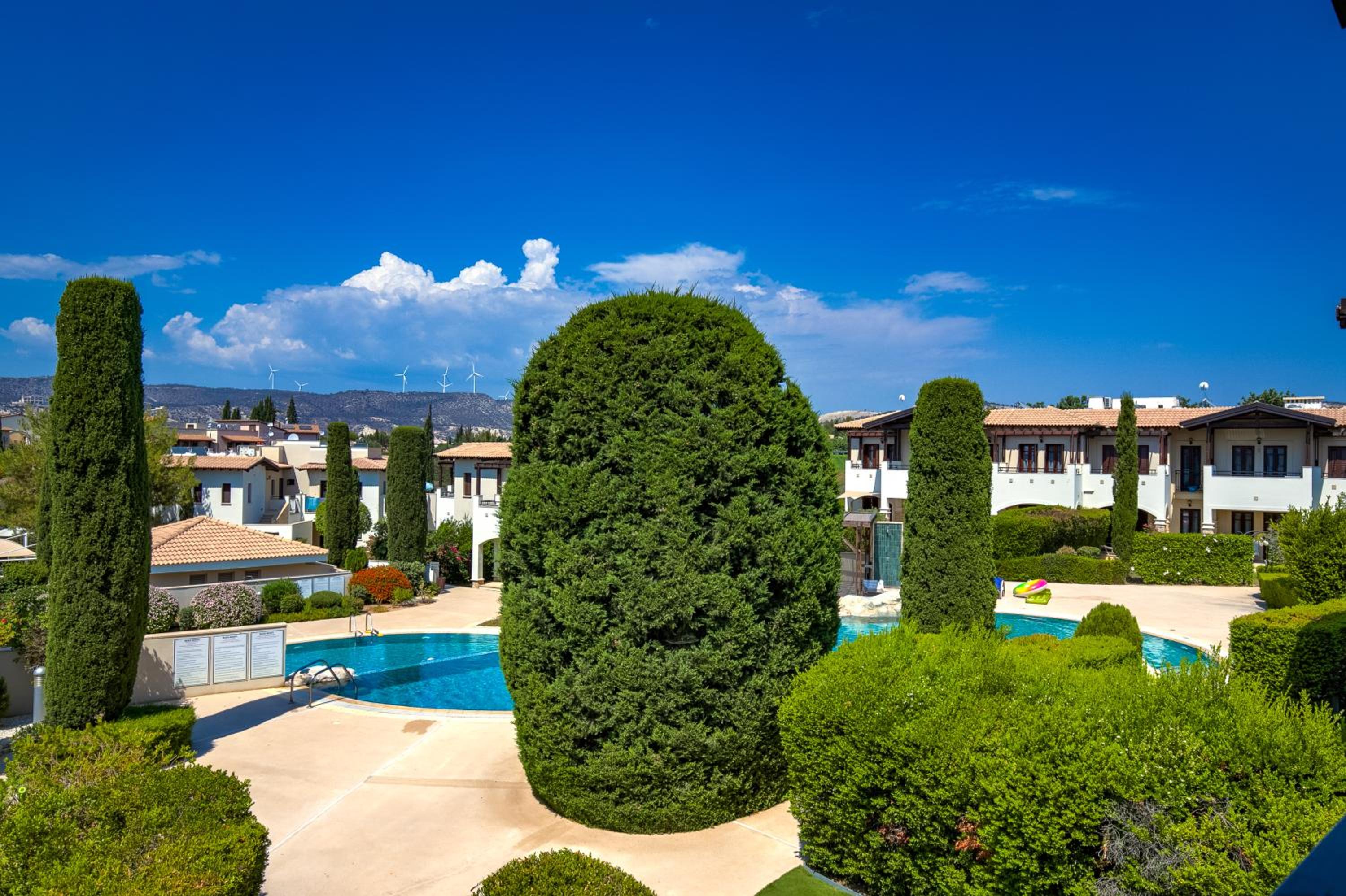 2 bedroom Apartment Chloe with communal pool, Aphrodite Hills Resort