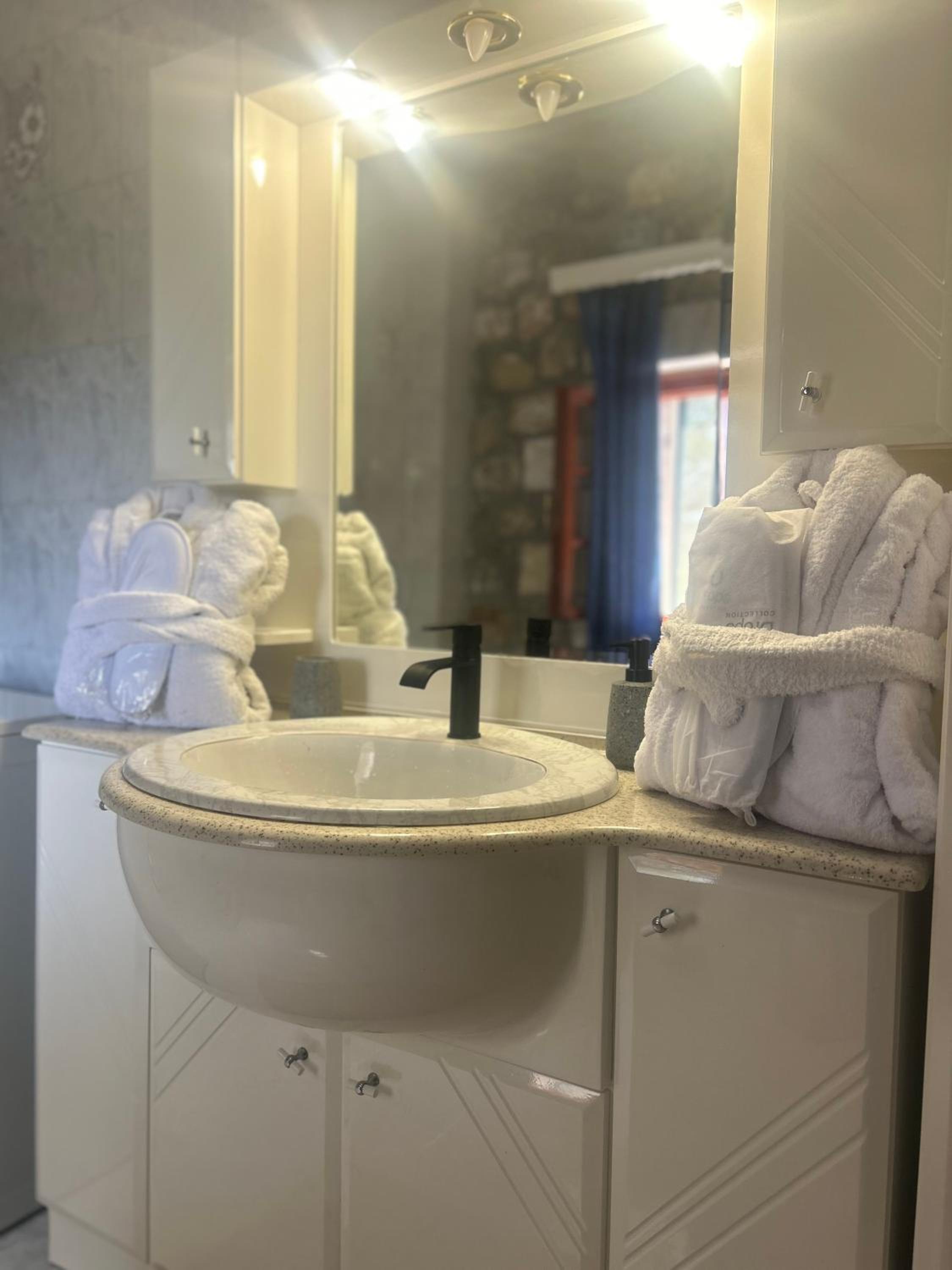 Terra Mani stone rental apartments