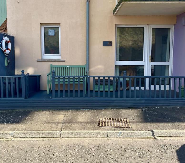 Beach Front Apt 2 Bedrooms 2 Bathrooms St Andrews view 3