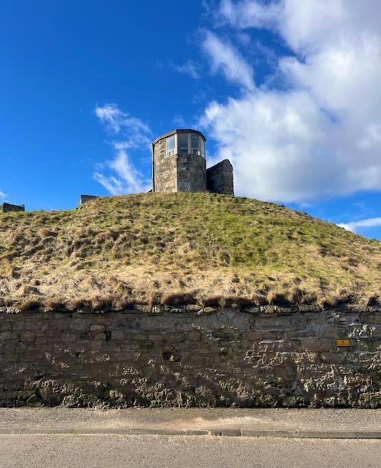 Beach Front Apt 2 Bedrooms 2 Bathrooms St Andrews view 4