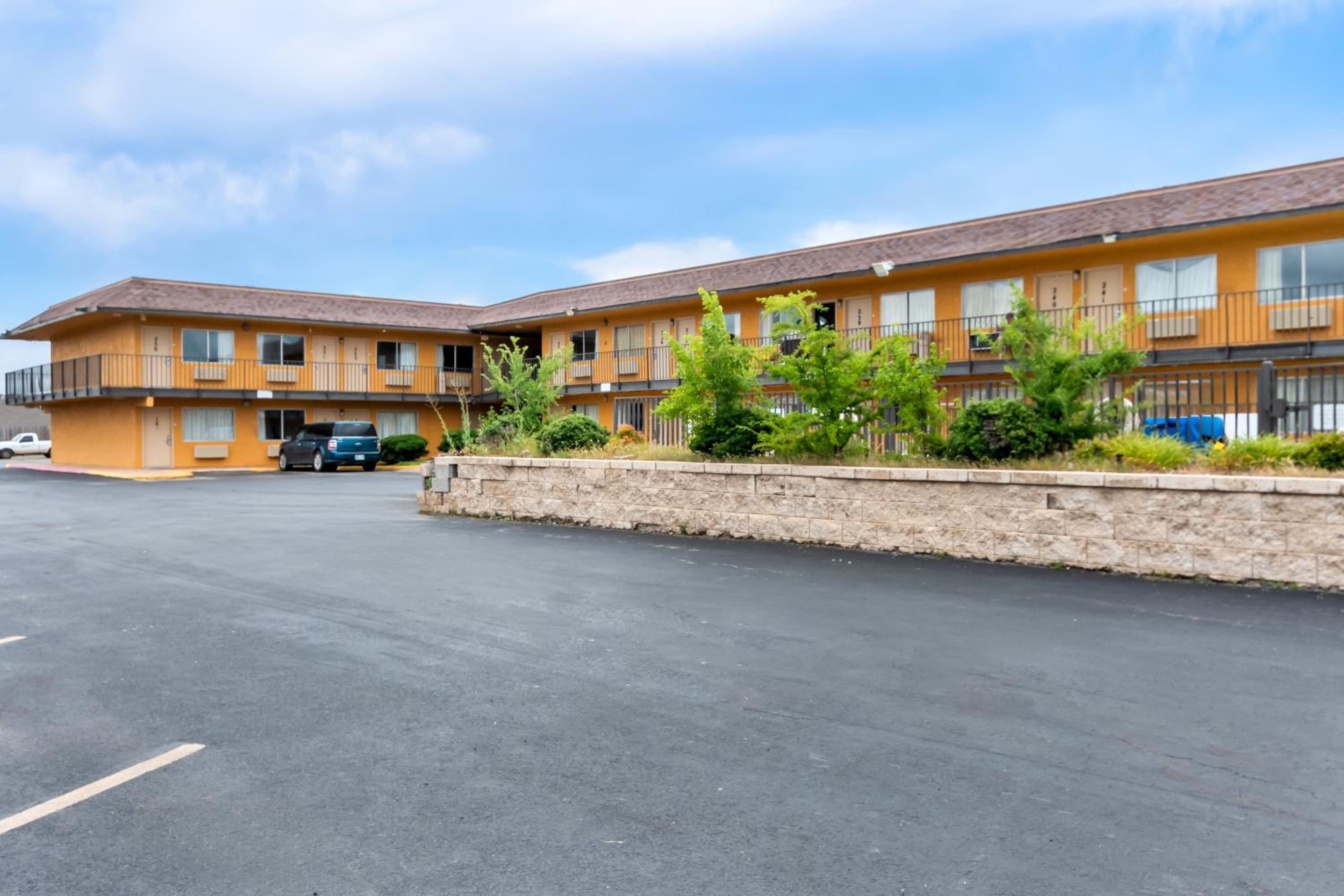Stillwater Vacations - Americas Best Value Inn Stillwater - Property Image 11