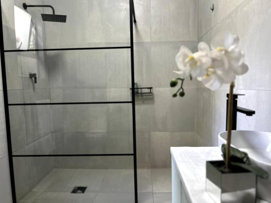 Luxury apt walk 2Melrose Arch 5
