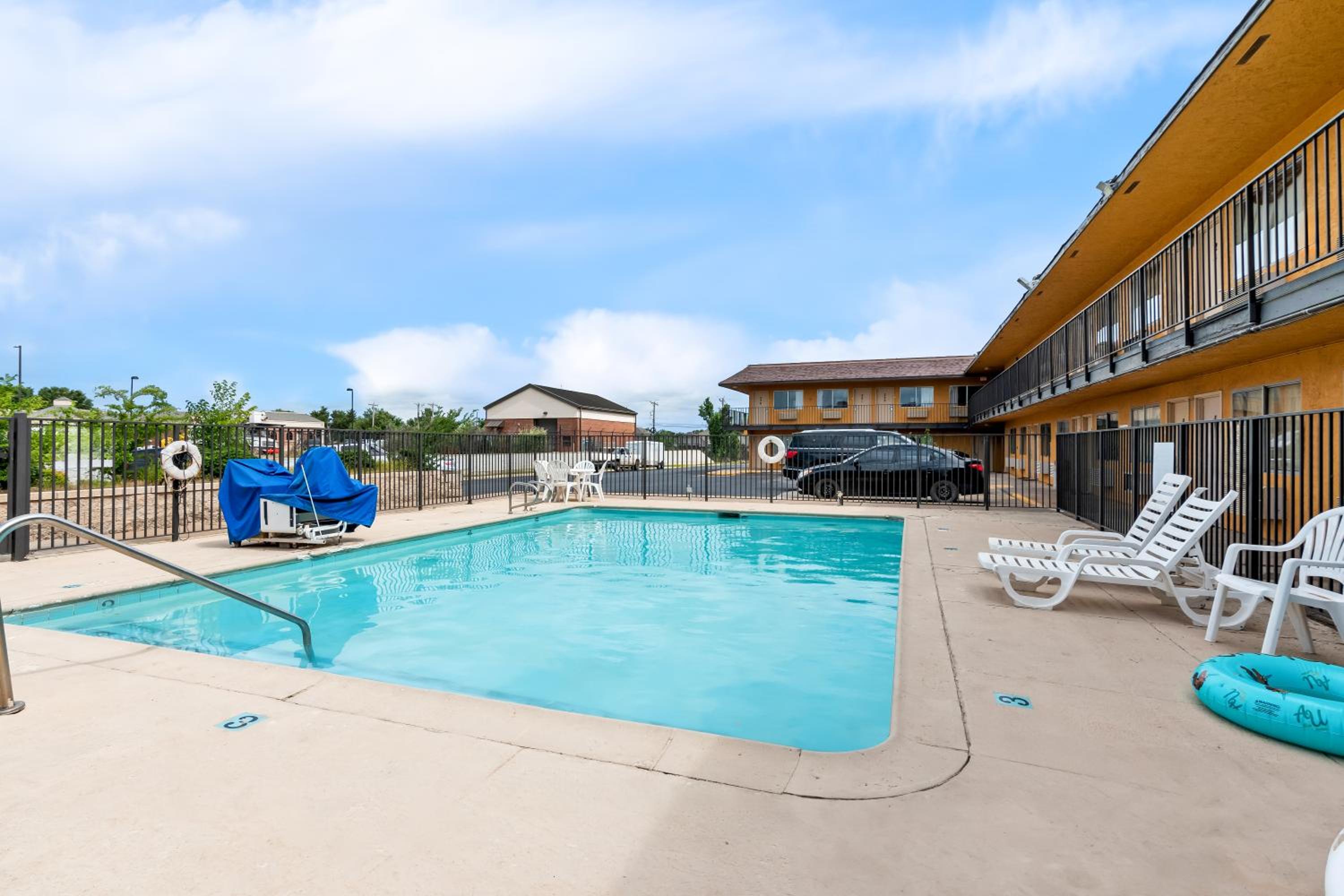Stillwater Vacations - Americas Best Value Inn Stillwater - Property Image 4