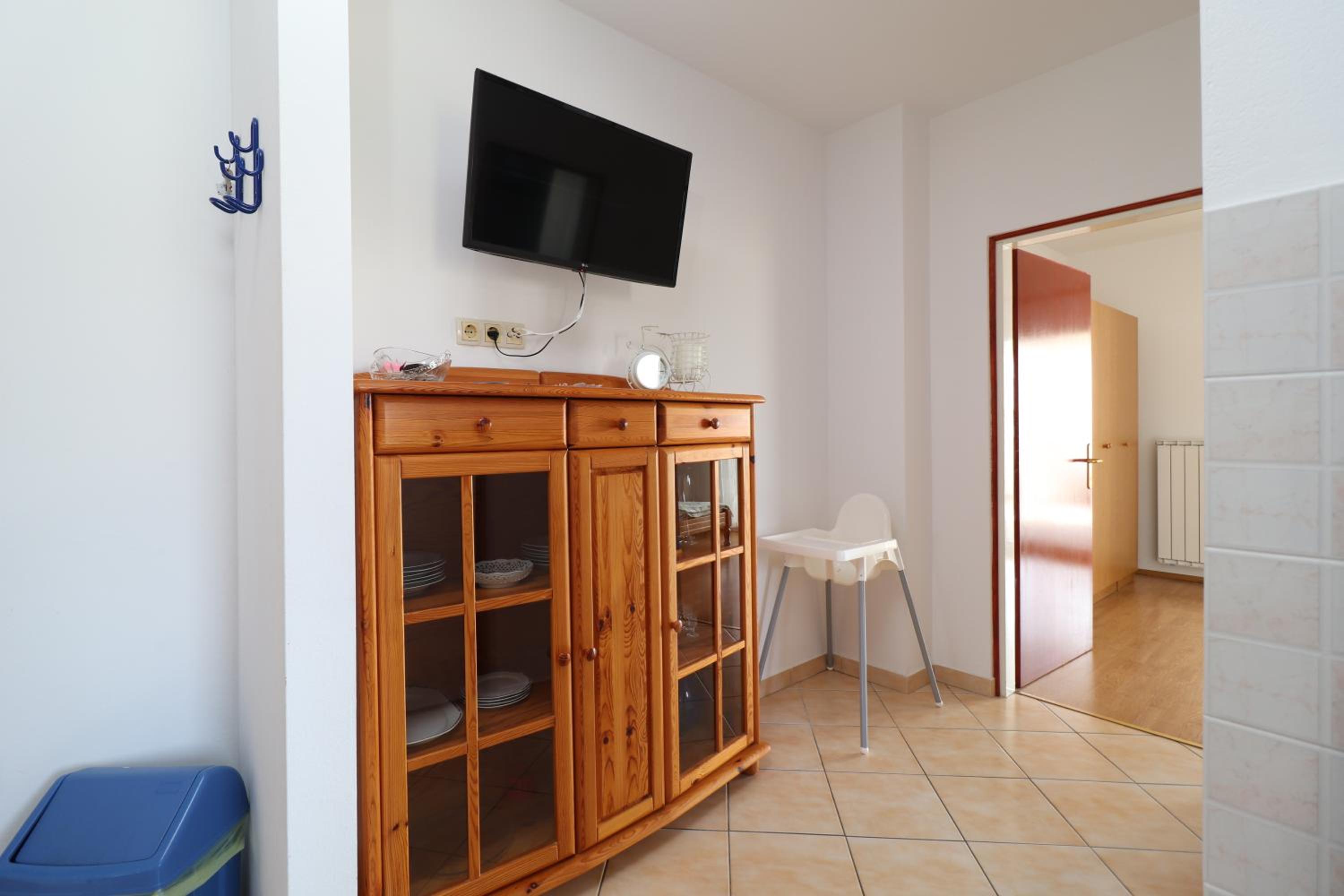 Apartments and rooms Kruna view 5