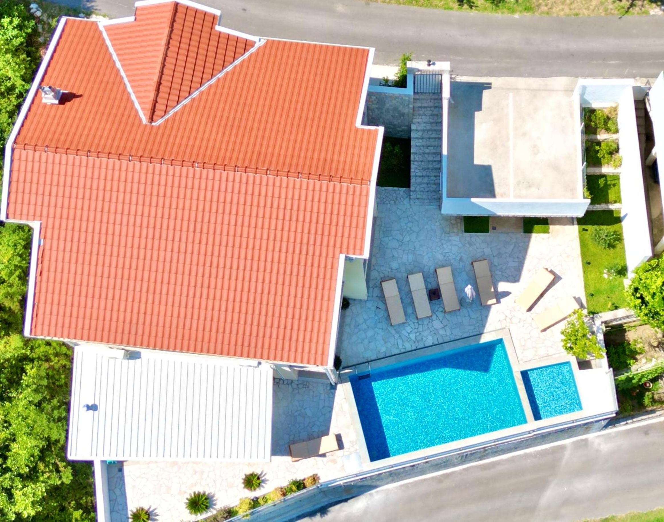 Villa Maki